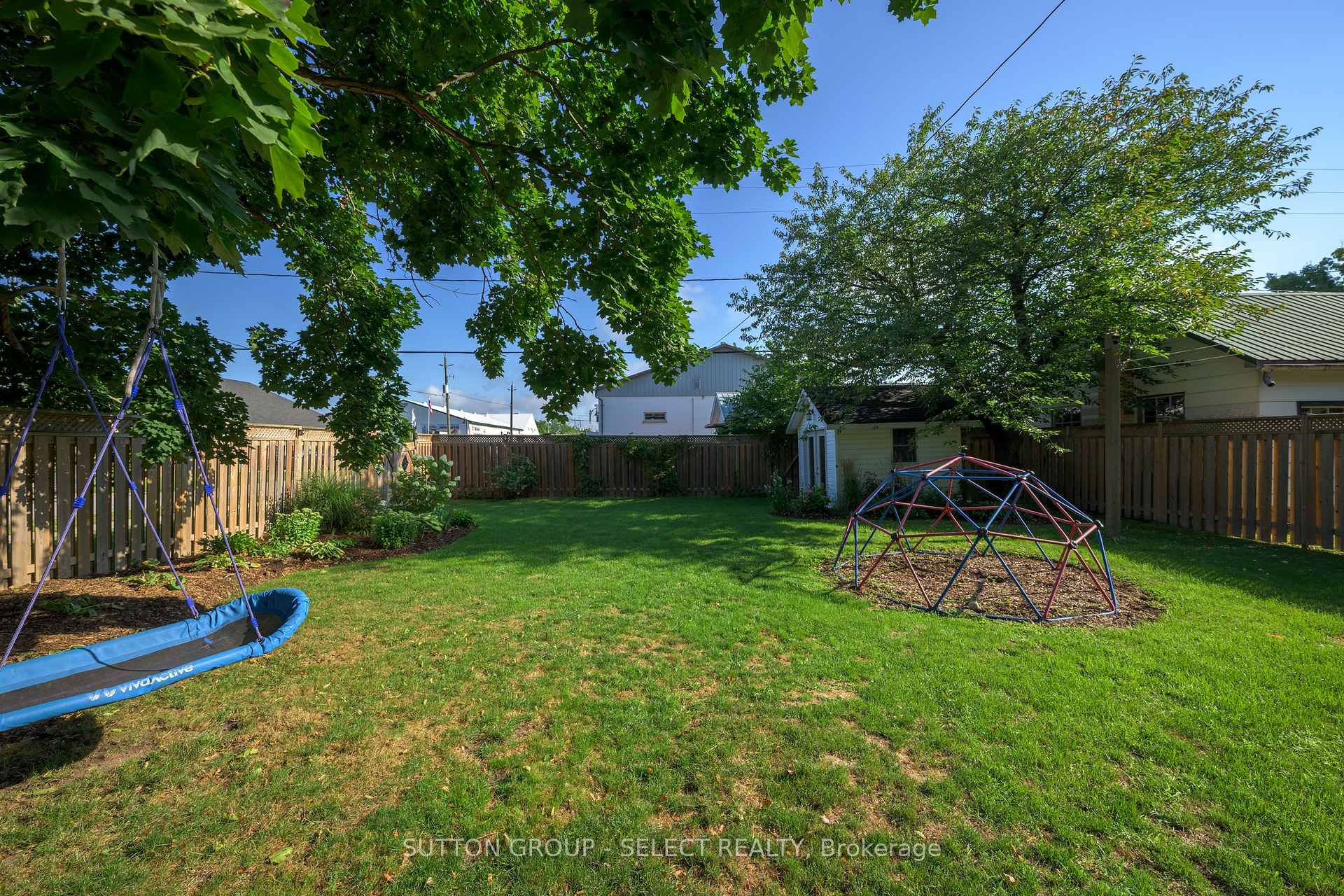 Photo 34 of 132 Craig Street, North Middlesex, Alisa Craig — HOMEH
