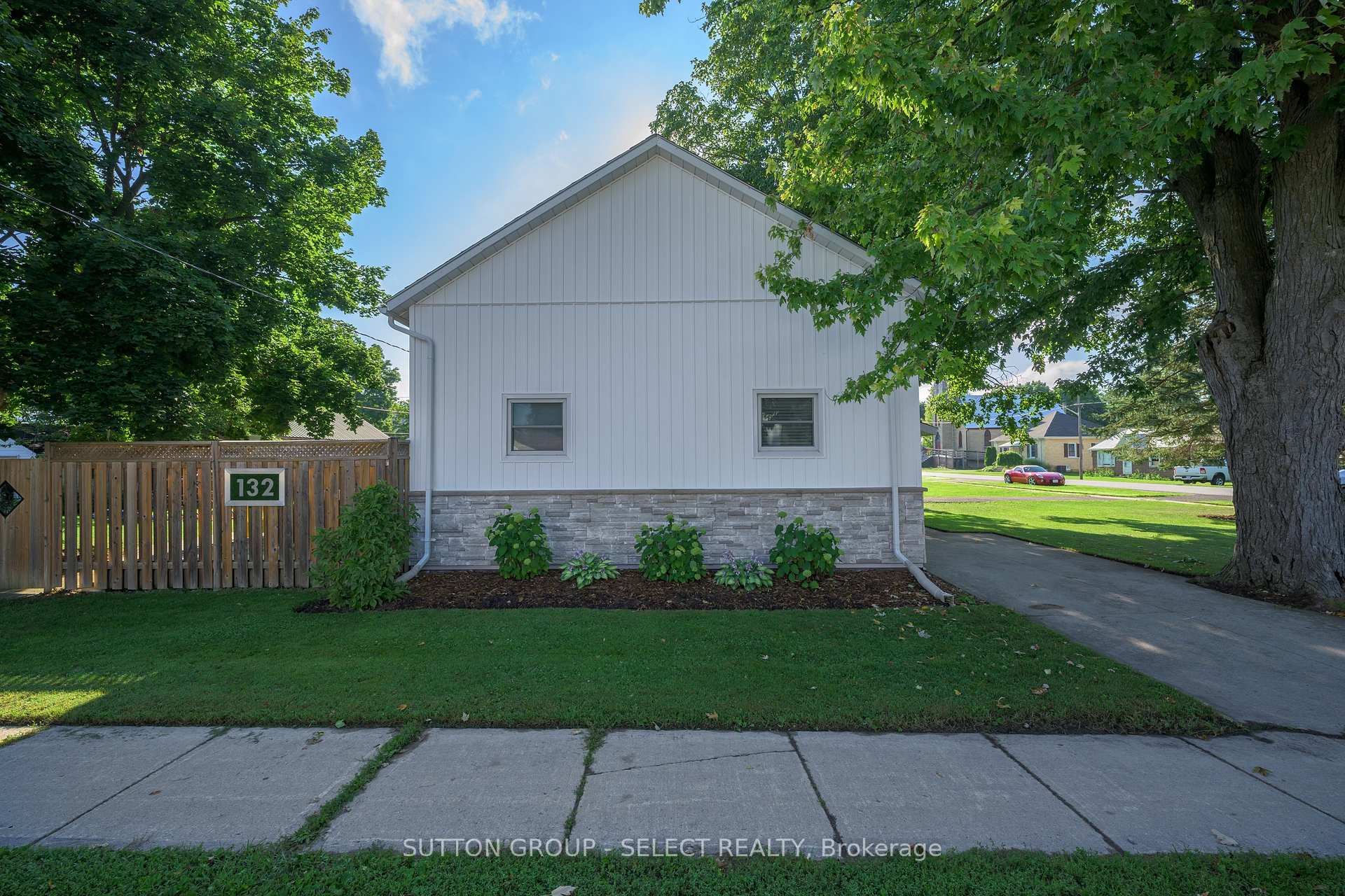 Photo 37 of 132 Craig Street, North Middlesex, Alisa Craig — HOMEH