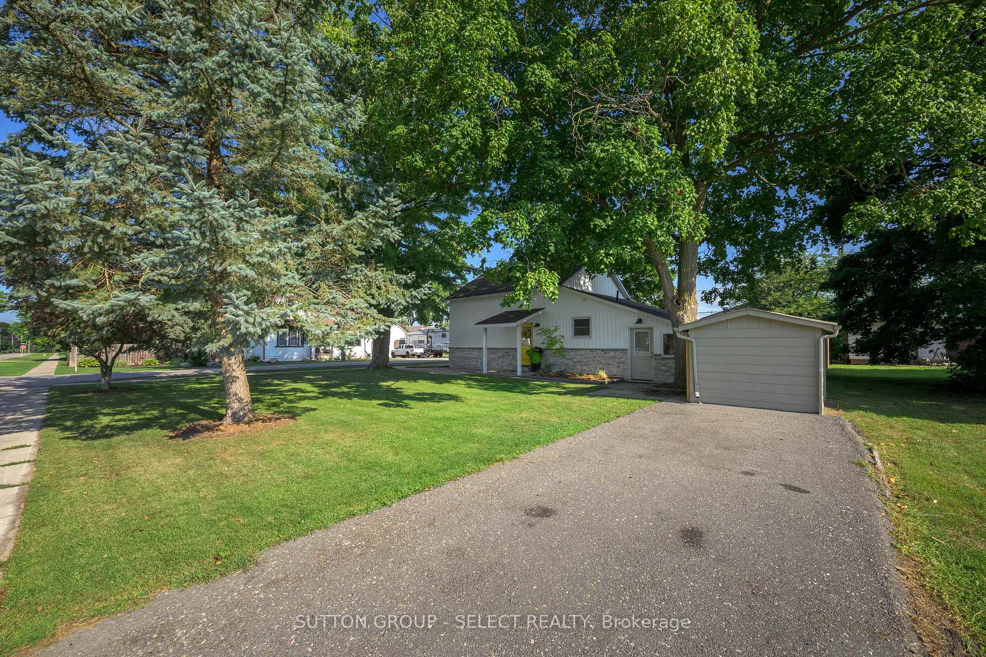 Photo 39 of 132 Craig Street, North Middlesex, Alisa Craig — HOMEH