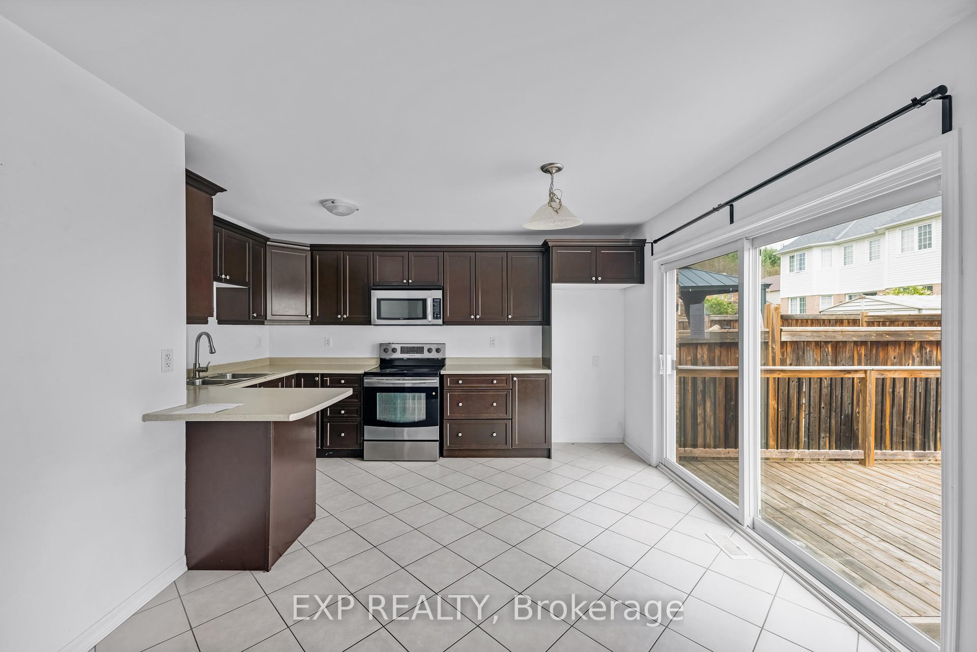 Photo 10 of 64 Ferris Lane, New Tecumseth, Alliston — HOMEH