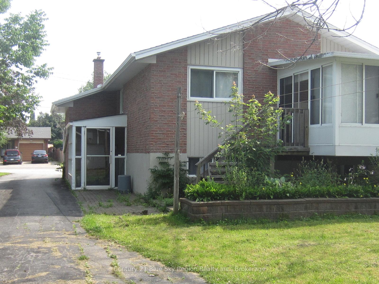 Photo 3 of 25 Beaver Crescent, North Bay, Ferris — HOMEH