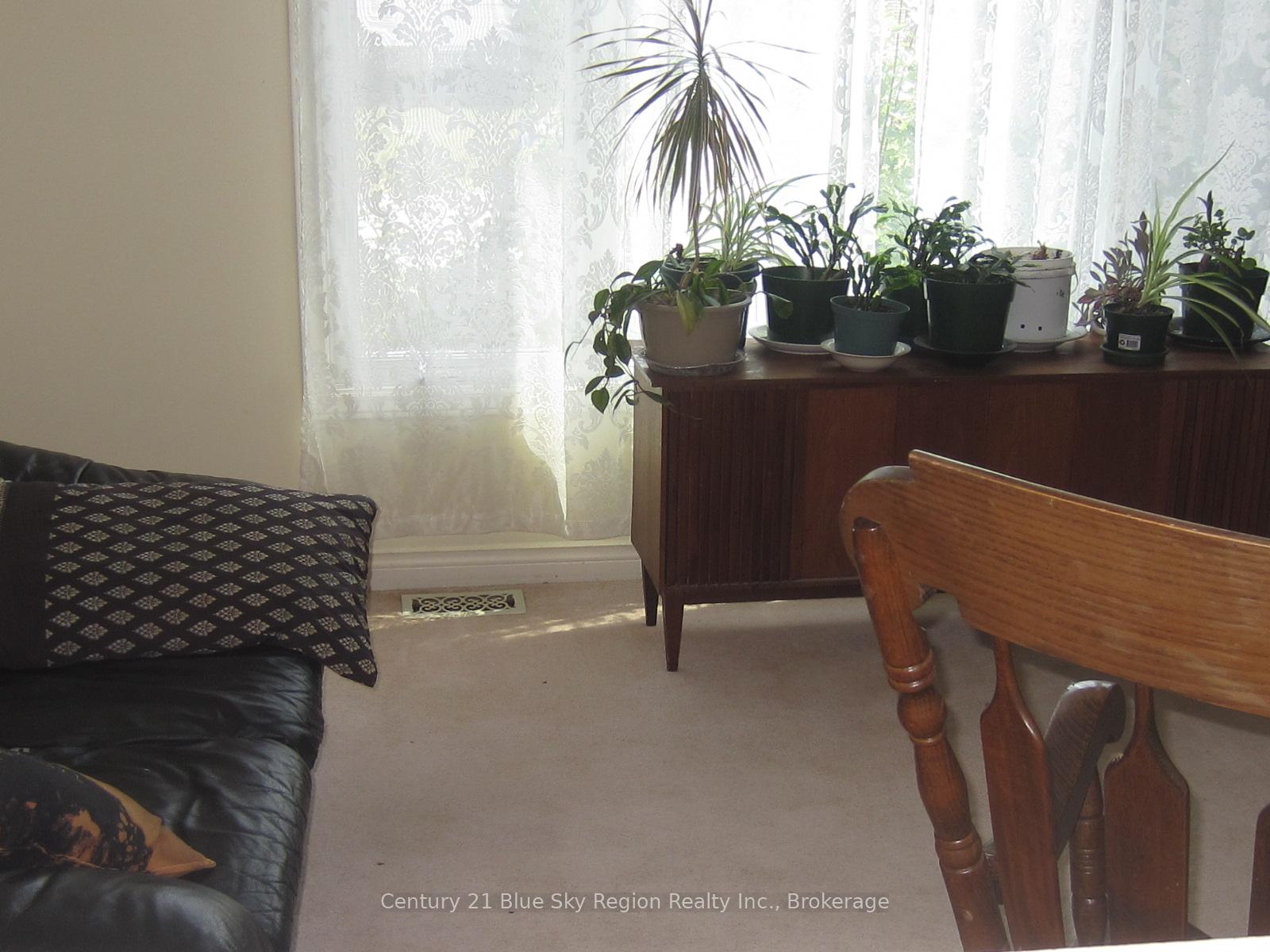 Photo 9 of 25 Beaver Crescent, North Bay, Ferris — HOMEH