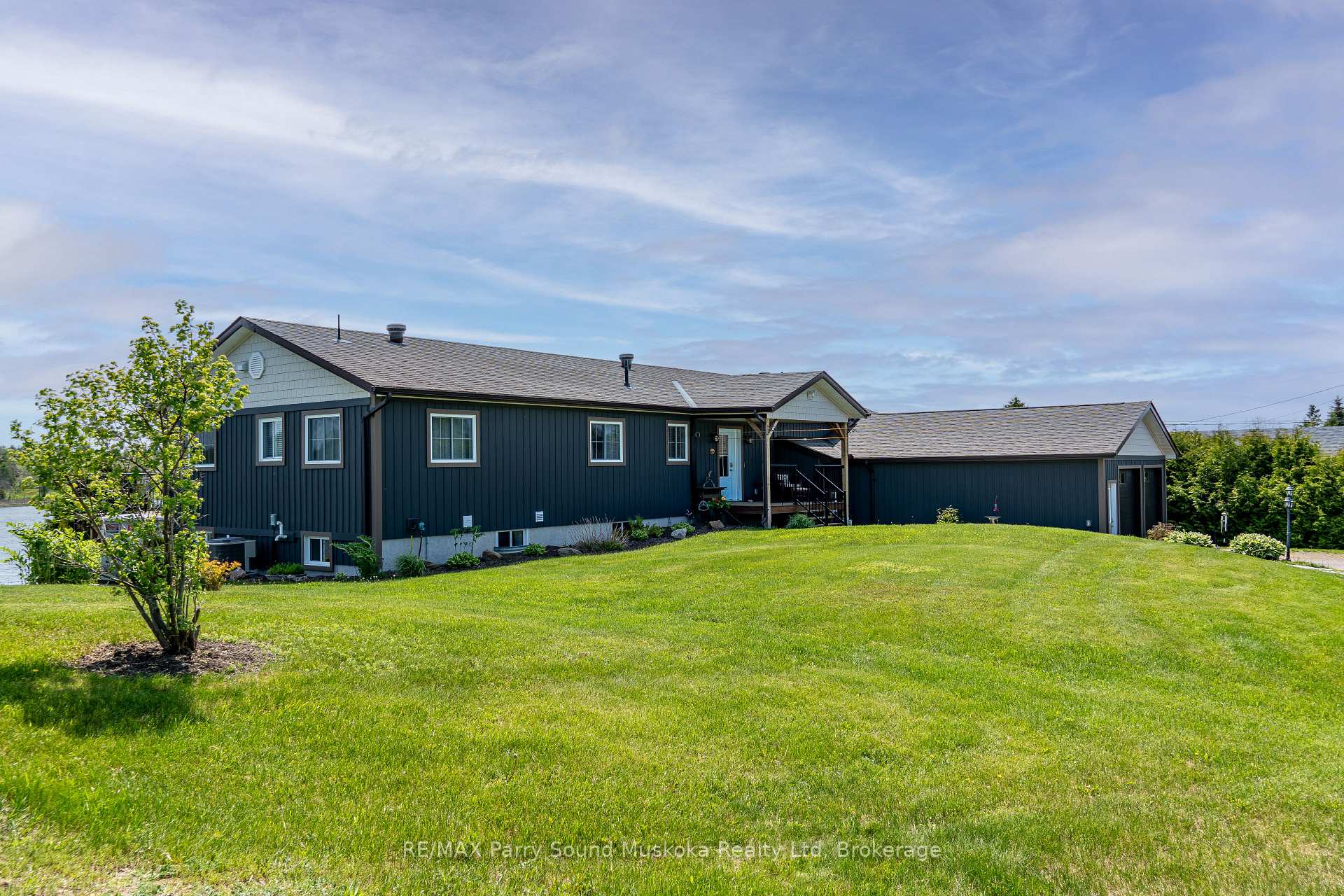 Photo 44 of 25 The Pointe Road, Parry Sound Remote Area, Wallbridge — HOMEH