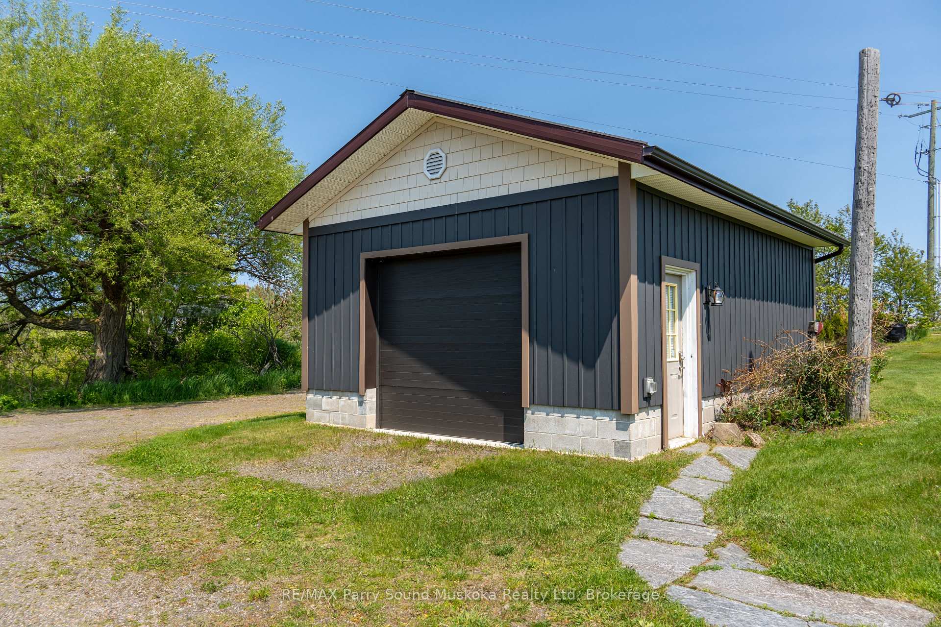 Photo 45 of 25 The Pointe Road, Parry Sound Remote Area, Wallbridge — HOMEH