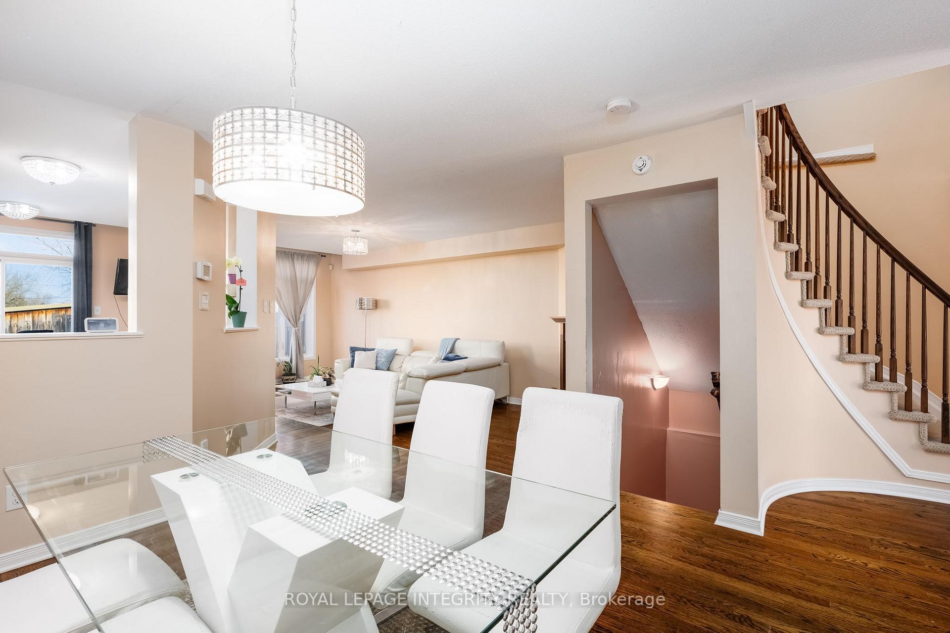 Photo 13 of 336 Rolling Meadow Crescent, Ottawa, Mer Bleue/Bradley Estates/Anderson Park — HOMEH