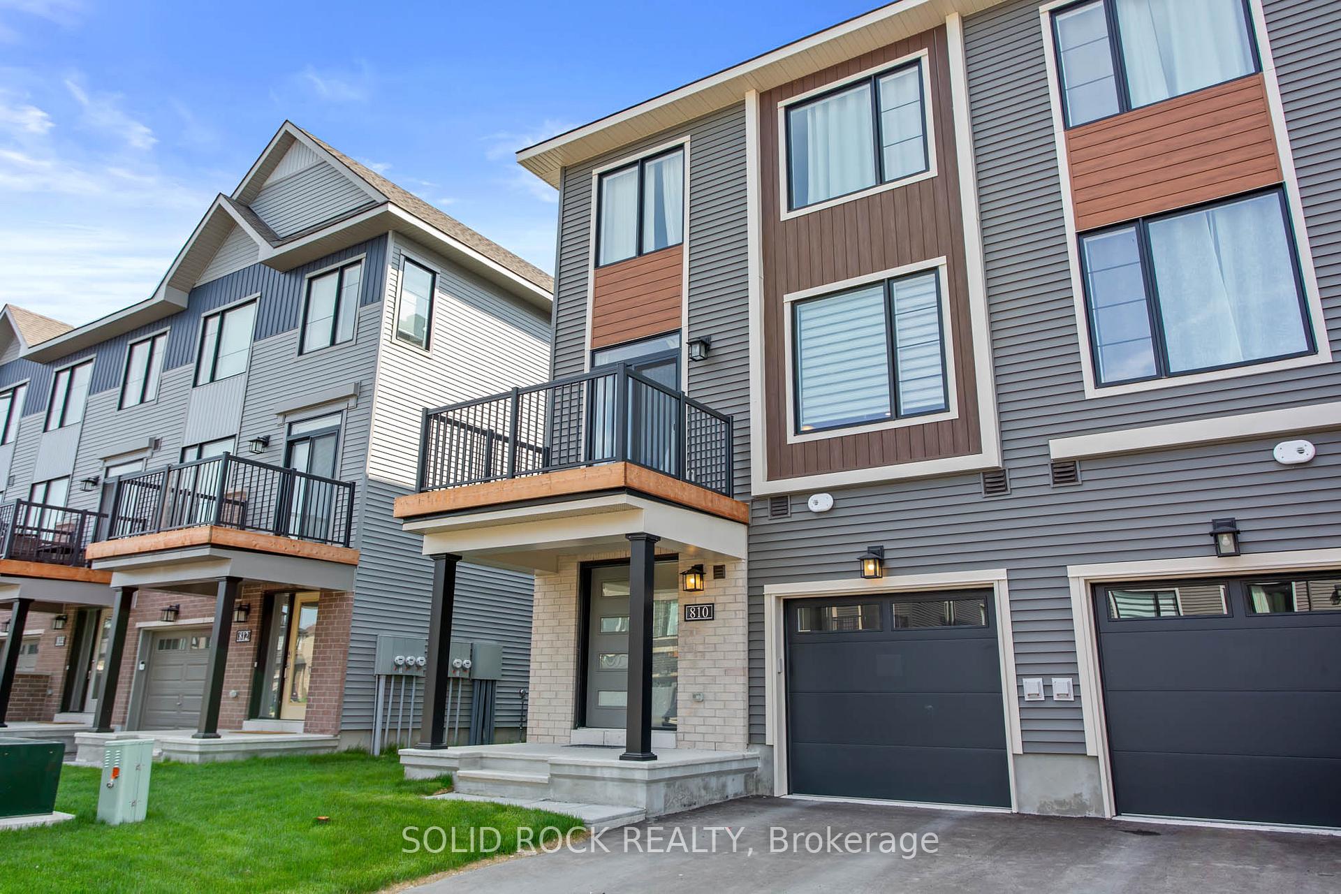 Photo 2 of 810 Glissade Grove, Ottawa, Avalon West — HOMEH