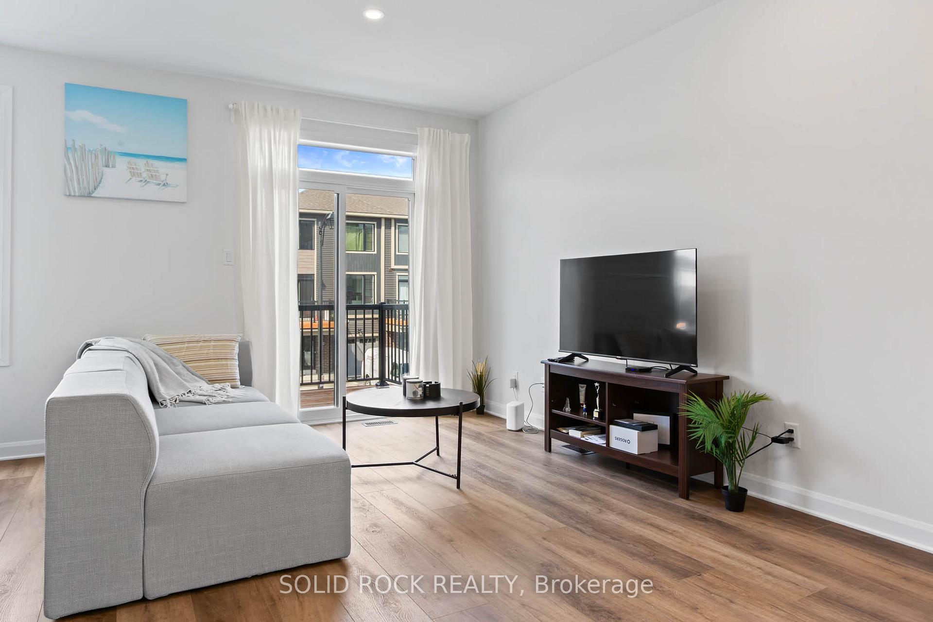 Photo 9 of 810 Glissade Grove, Ottawa, Avalon West — HOMEH