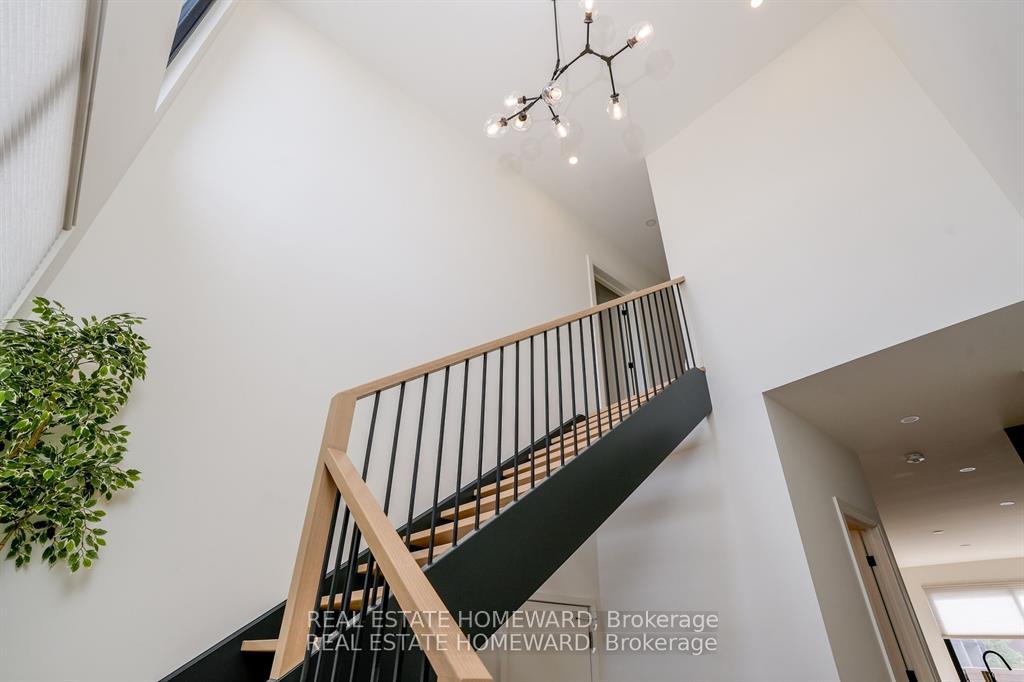 Photo 3 of 104 Lametti Drive, Pelham, Fonthill — HOMEH