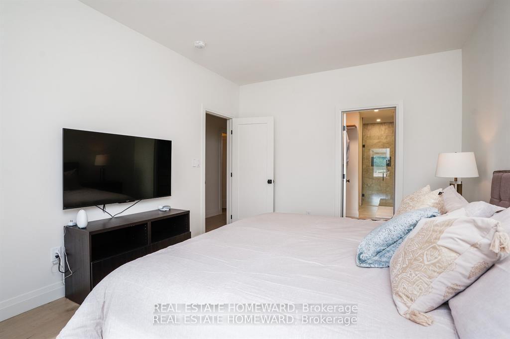 Photo 15 of 104 Lametti Drive, Pelham, Fonthill — HOMEH