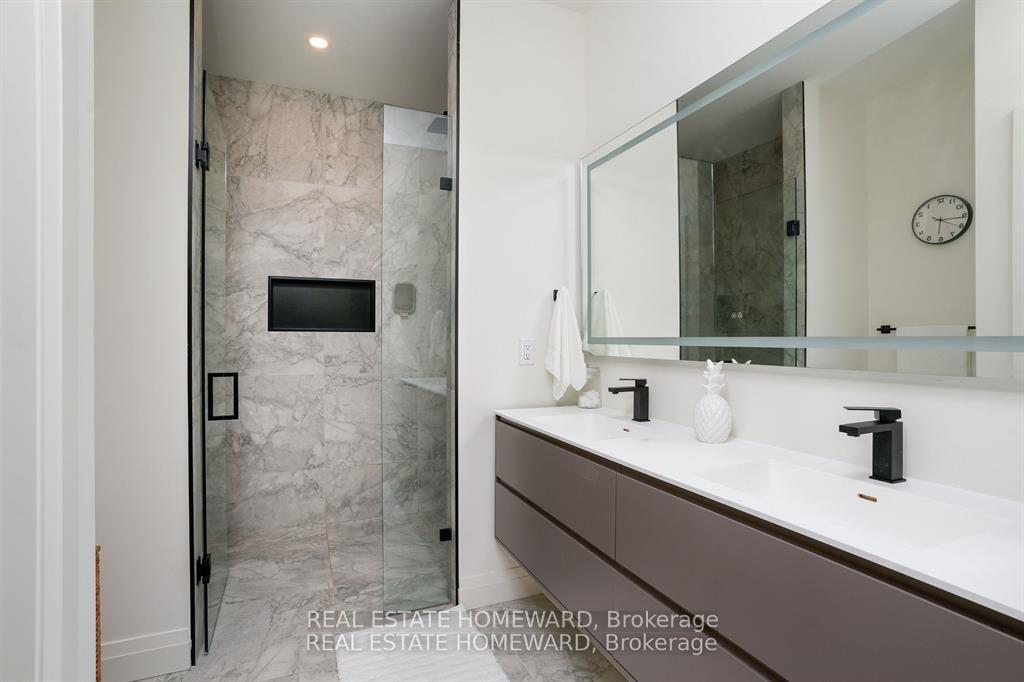 Photo 16 of 104 Lametti Drive, Pelham, Fonthill — HOMEH