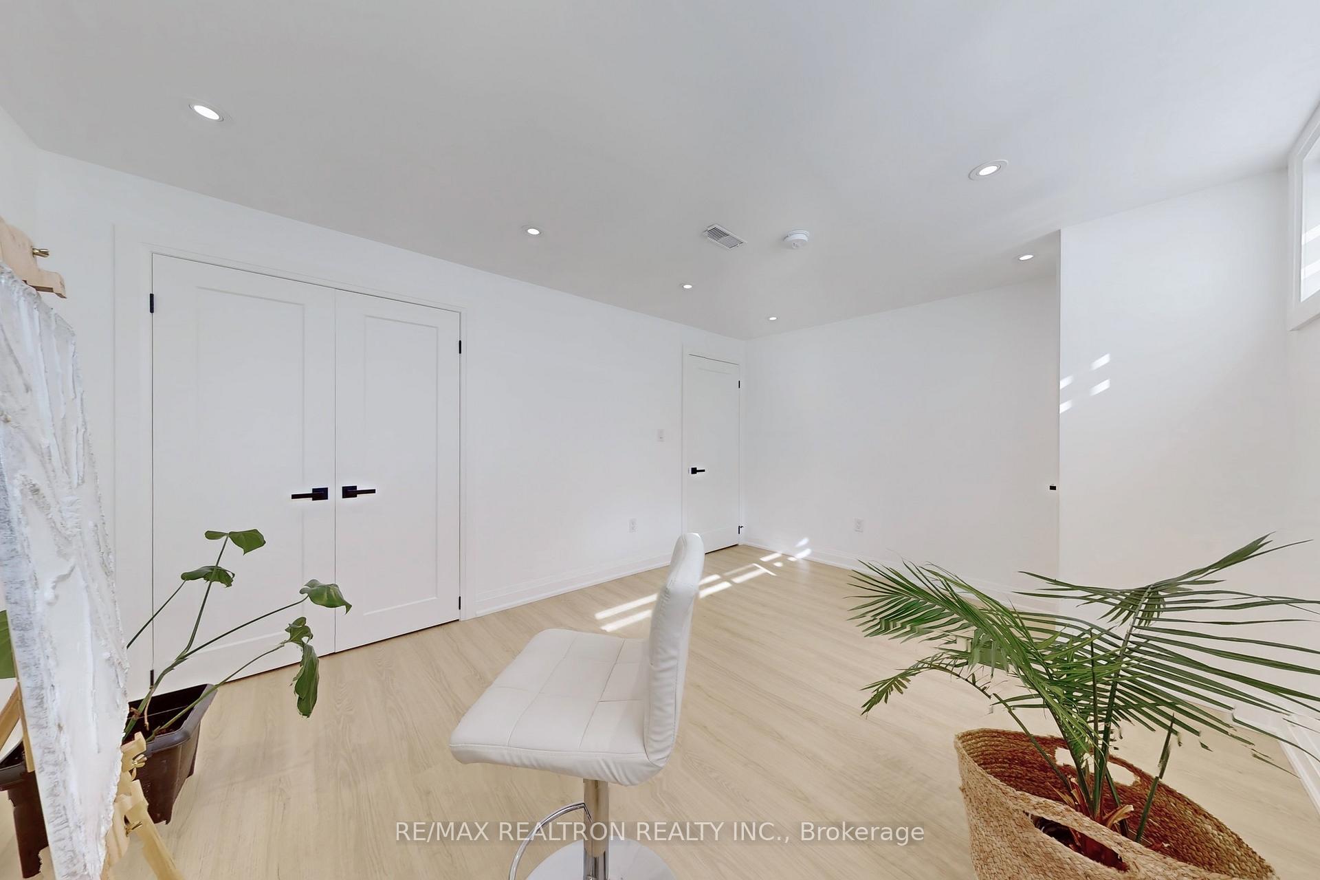 Photo 3 of 16 Tracey Drive, New Tecumseth, Alliston — HOMEH