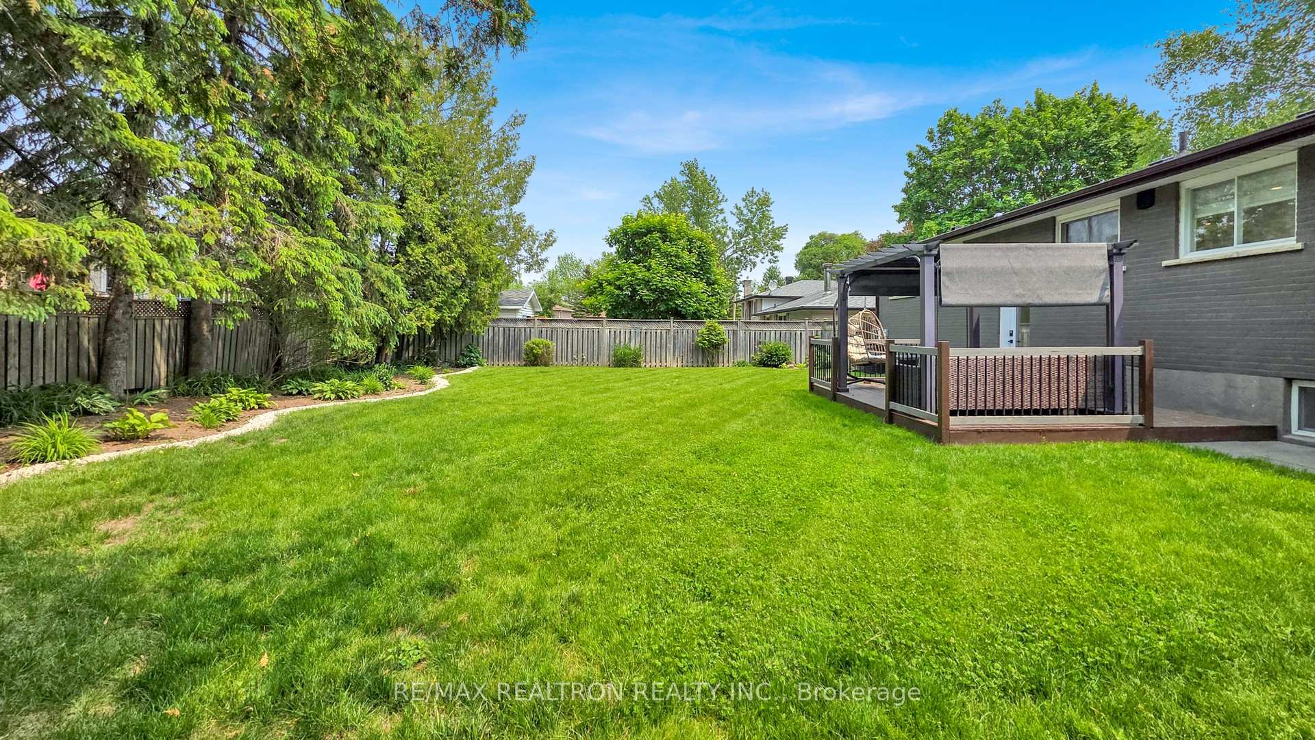 Photo 11 of 16 Tracey Drive, New Tecumseth, Alliston — HOMEH
