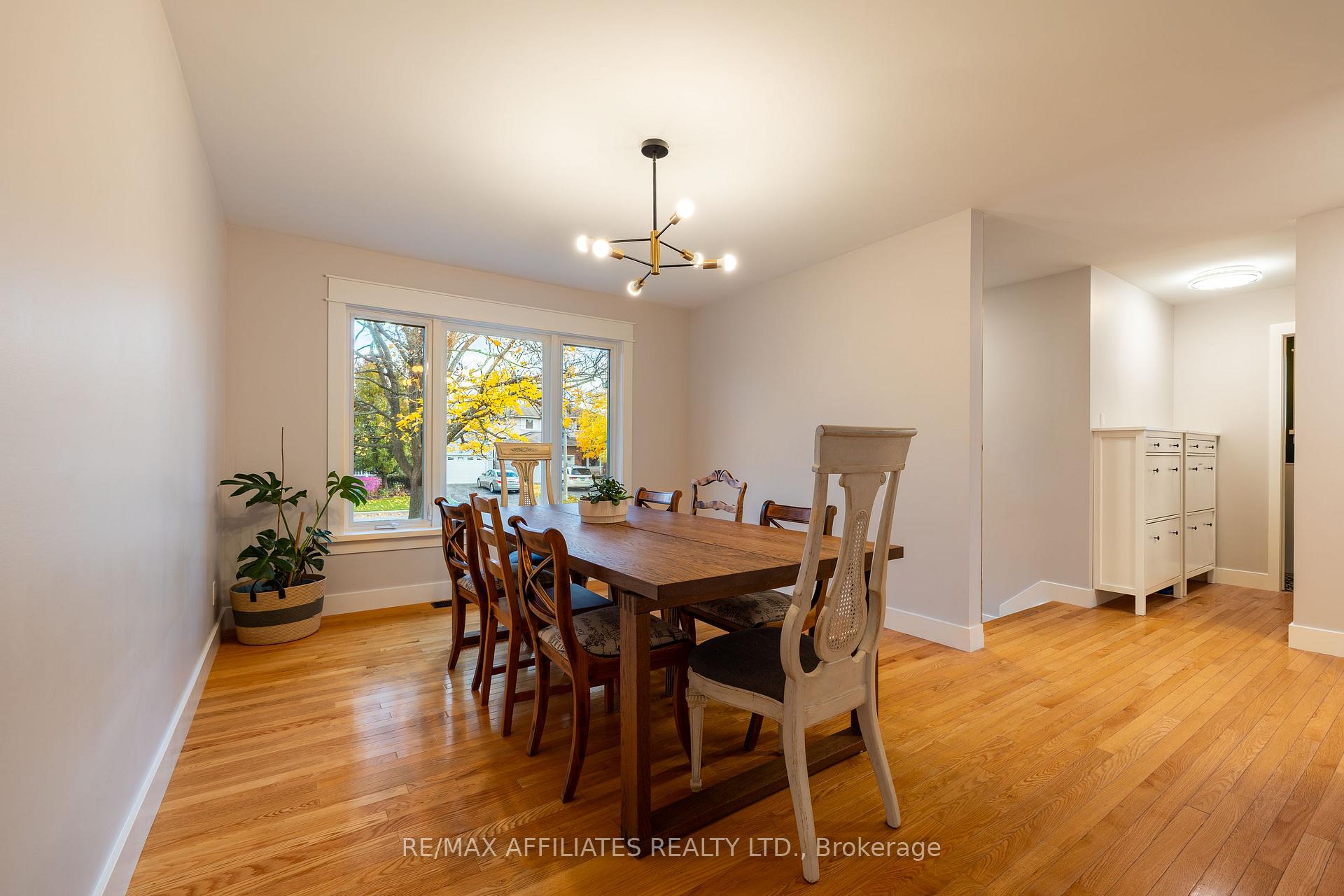 Photo 7 of 1687 Tache Way, Ottawa, Fallingbrook/Pineridge — HOMEH