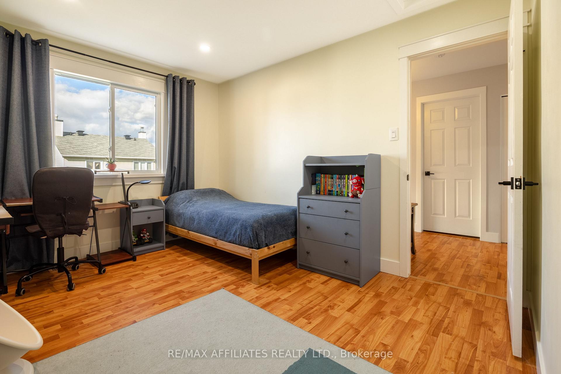 Photo 22 of 1687 Tache Way, Ottawa, Fallingbrook/Pineridge — HOMEH