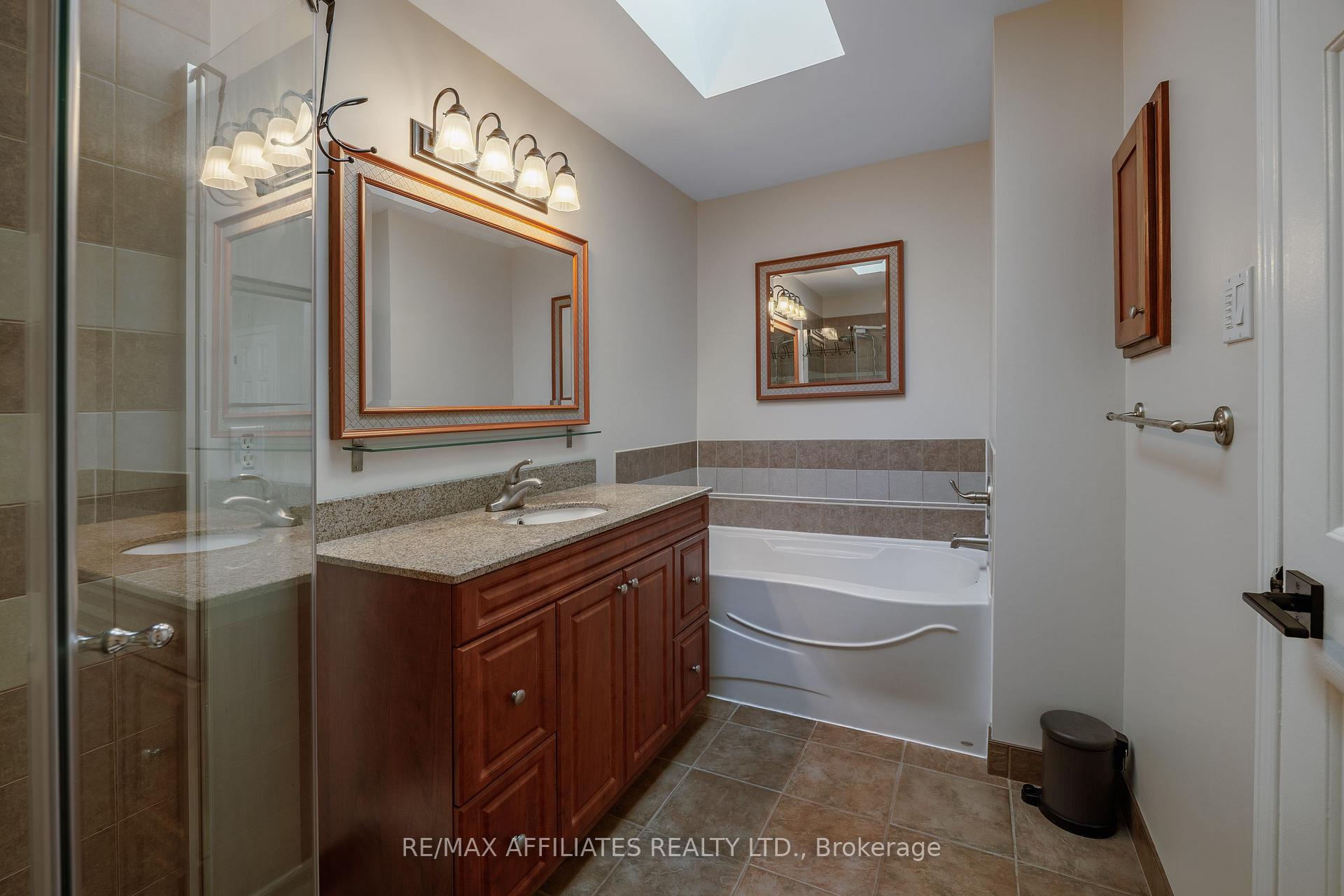 Photo 26 of 1687 Tache Way, Ottawa, Fallingbrook/Pineridge — HOMEH