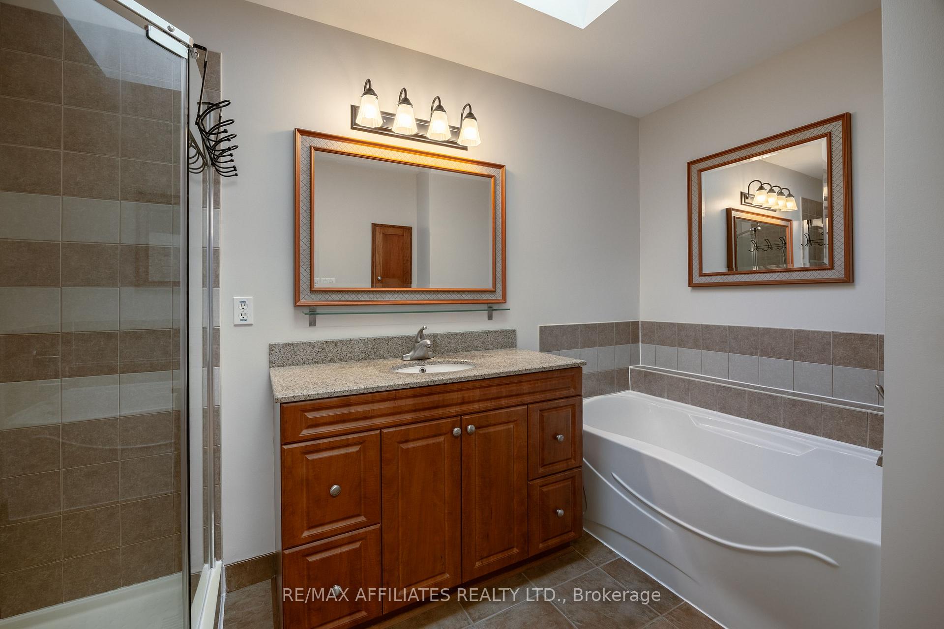 Photo 28 of 1687 Tache Way, Ottawa, Fallingbrook/Pineridge — HOMEH