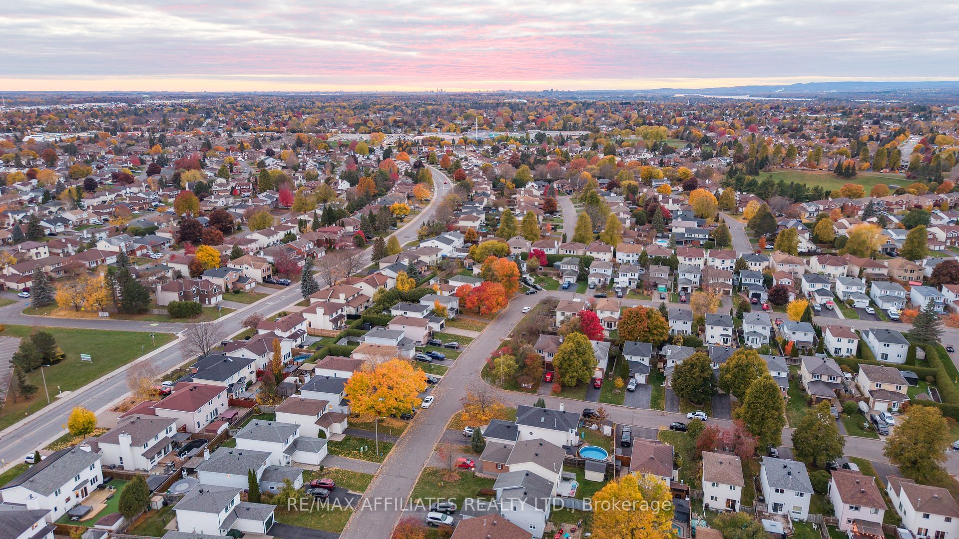 Photo 47 of 1687 Tache Way, Ottawa, Fallingbrook/Pineridge — HOMEH