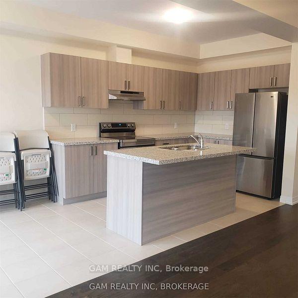 Photo 5 of 4869 Pettit Avenue E, Niagara Falls, Morrison — HOMEH