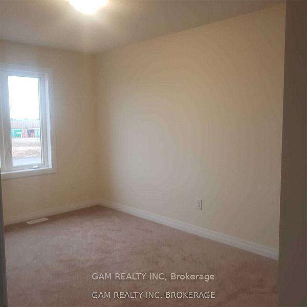 Photo 15 of 4869 Pettit Avenue E, Niagara Falls, Morrison — HOMEH