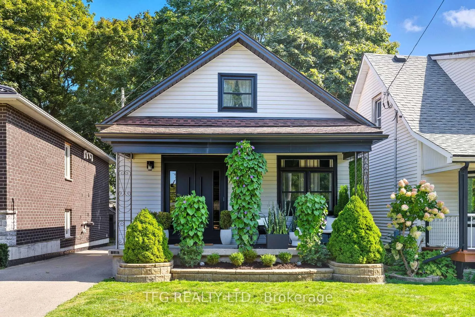 Front of 107 Cromwell Avenue