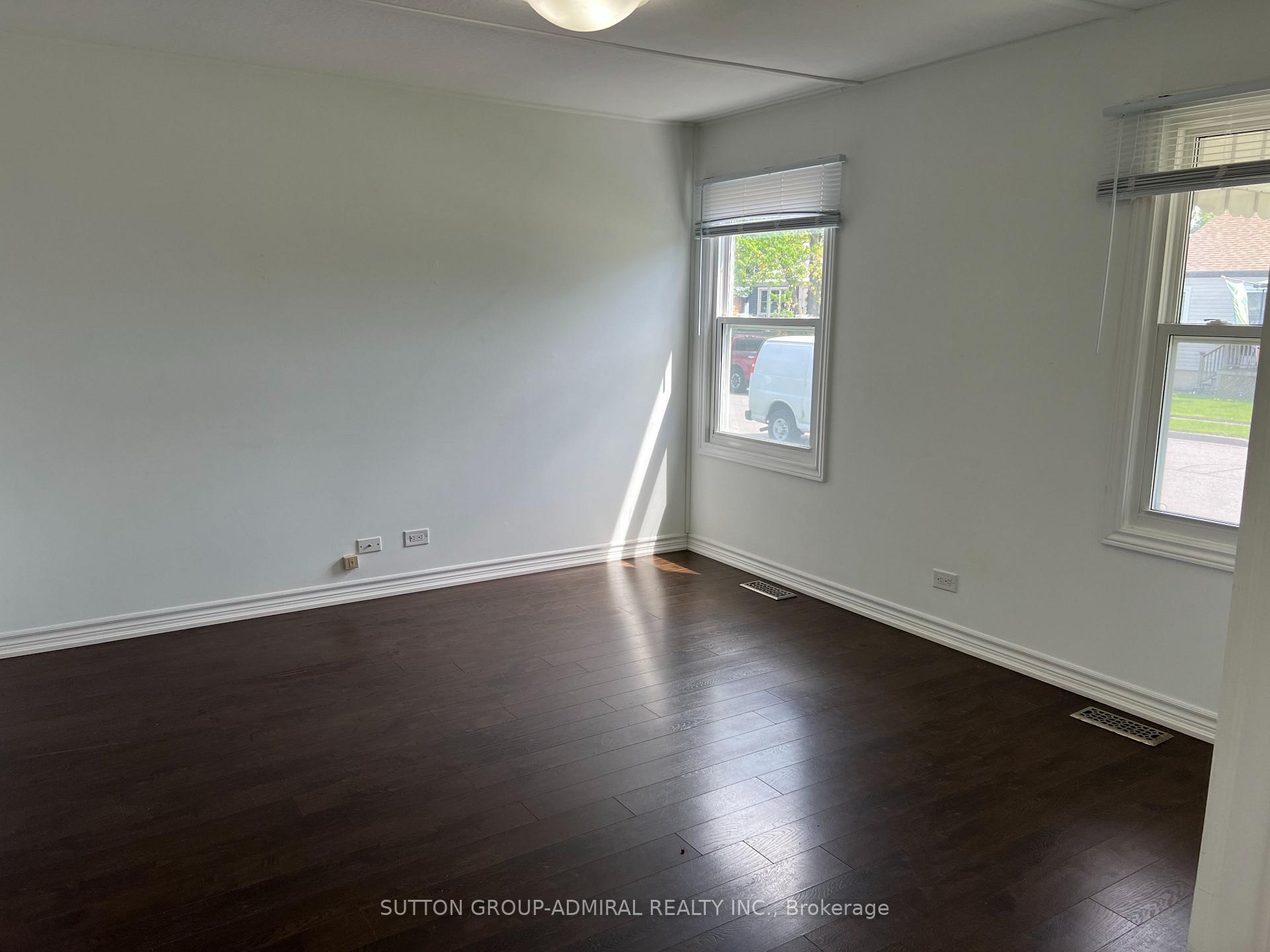 Photo 8 of 6269 Cadham Street, Niagara Falls, Arad/Fallsview — HOMEH