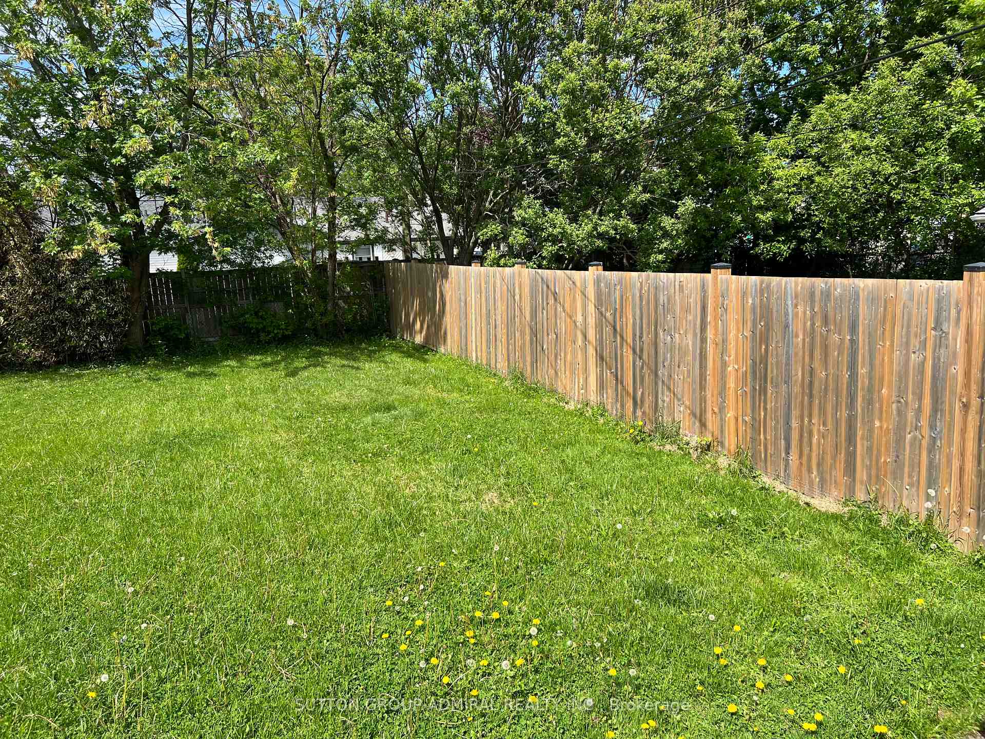 Photo 17 of 6269 Cadham Street, Niagara Falls, Arad/Fallsview — HOMEH