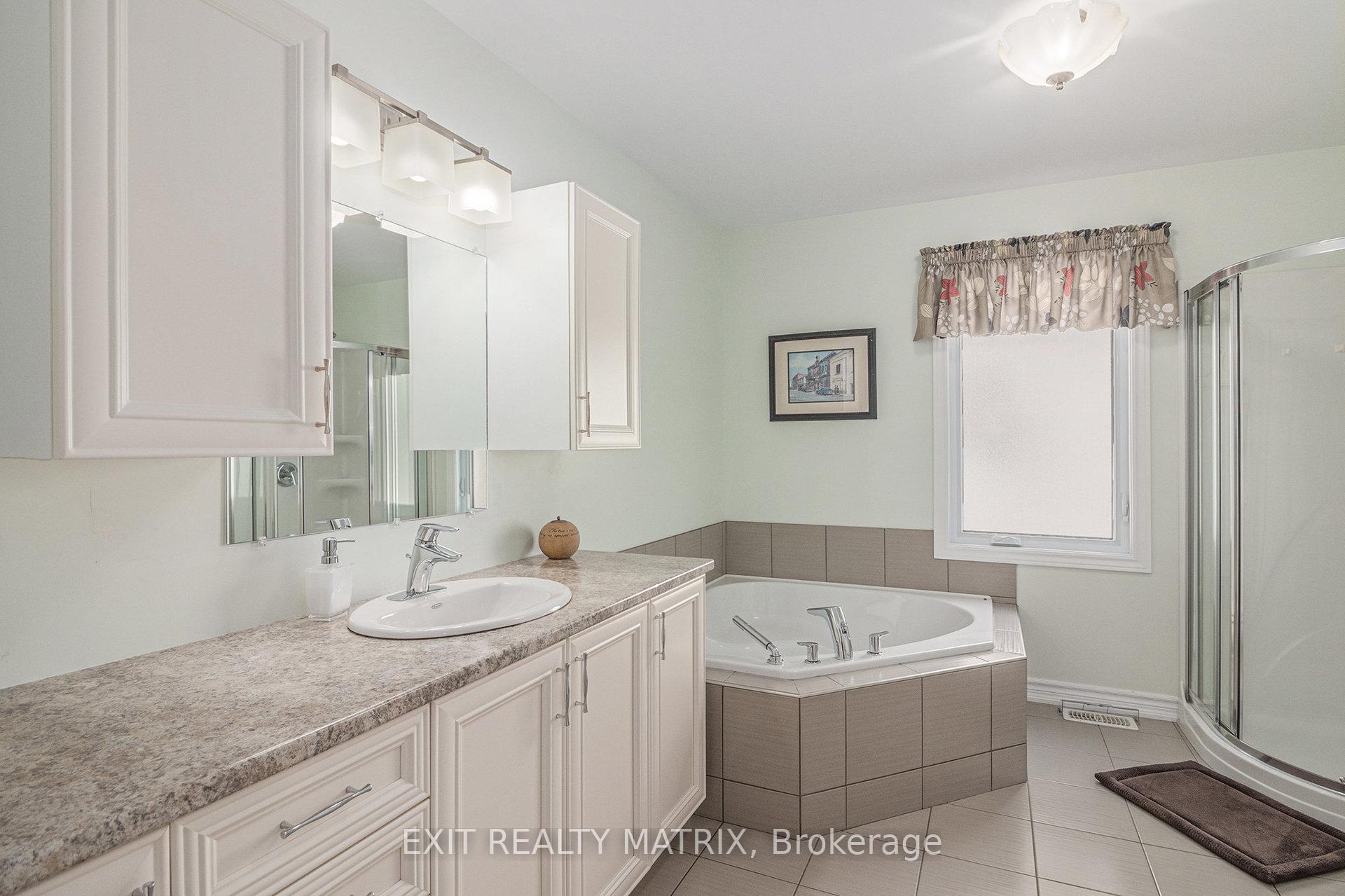 Photo 28 of 14 Provost Street, North Stormont, North Stormont (Finch) Twp — HOMEH