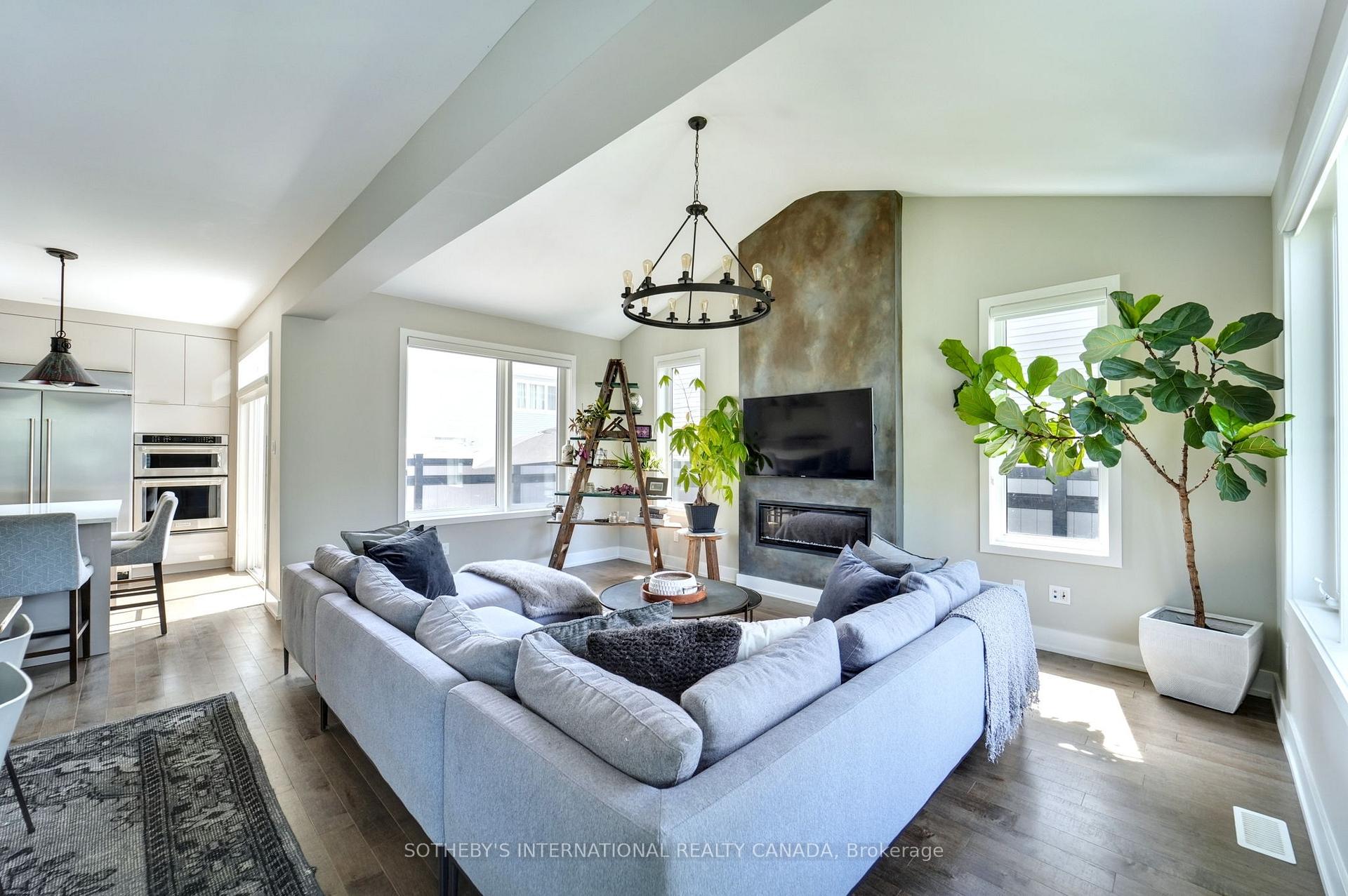 Photo 6 of 324 Lamarche Avenue, Ottawa, Chapel Hill South - Orleans Village — HOMEH