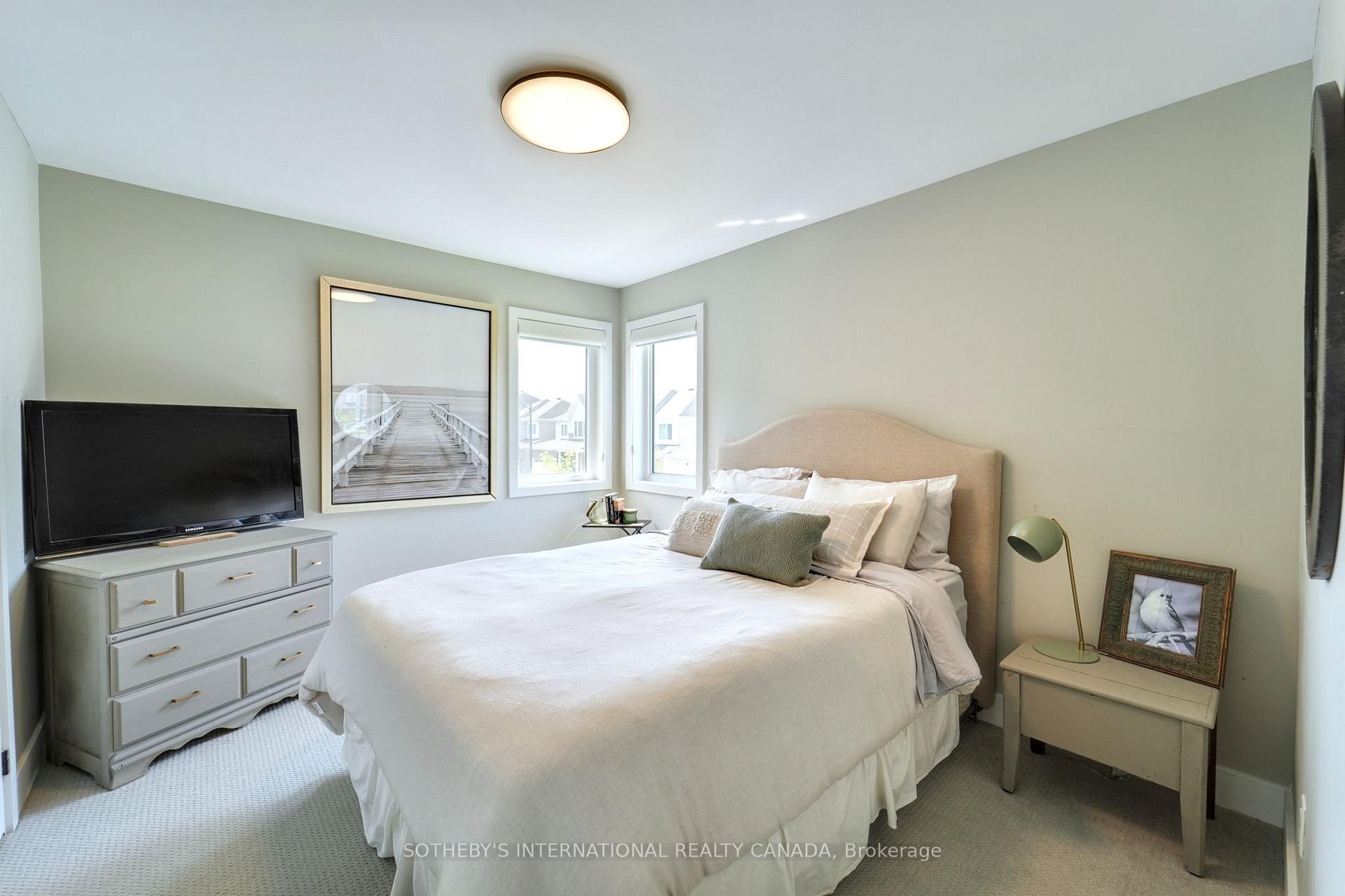 Photo 18 of 324 Lamarche Avenue, Ottawa, Chapel Hill South - Orleans Village — HOMEH