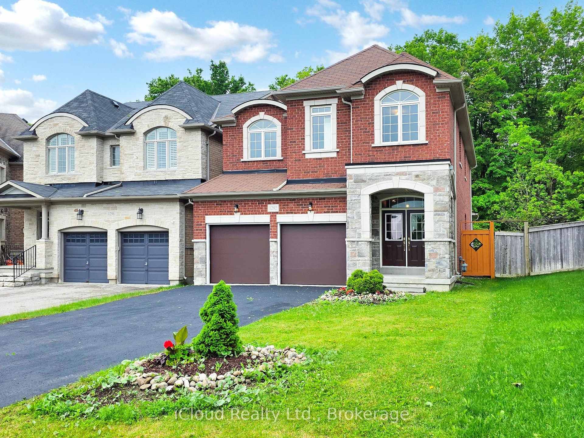 Photo 3 of 1292 Mccron Crescent E, Newmarket, Stonehaven-Wyndham — HOMEH