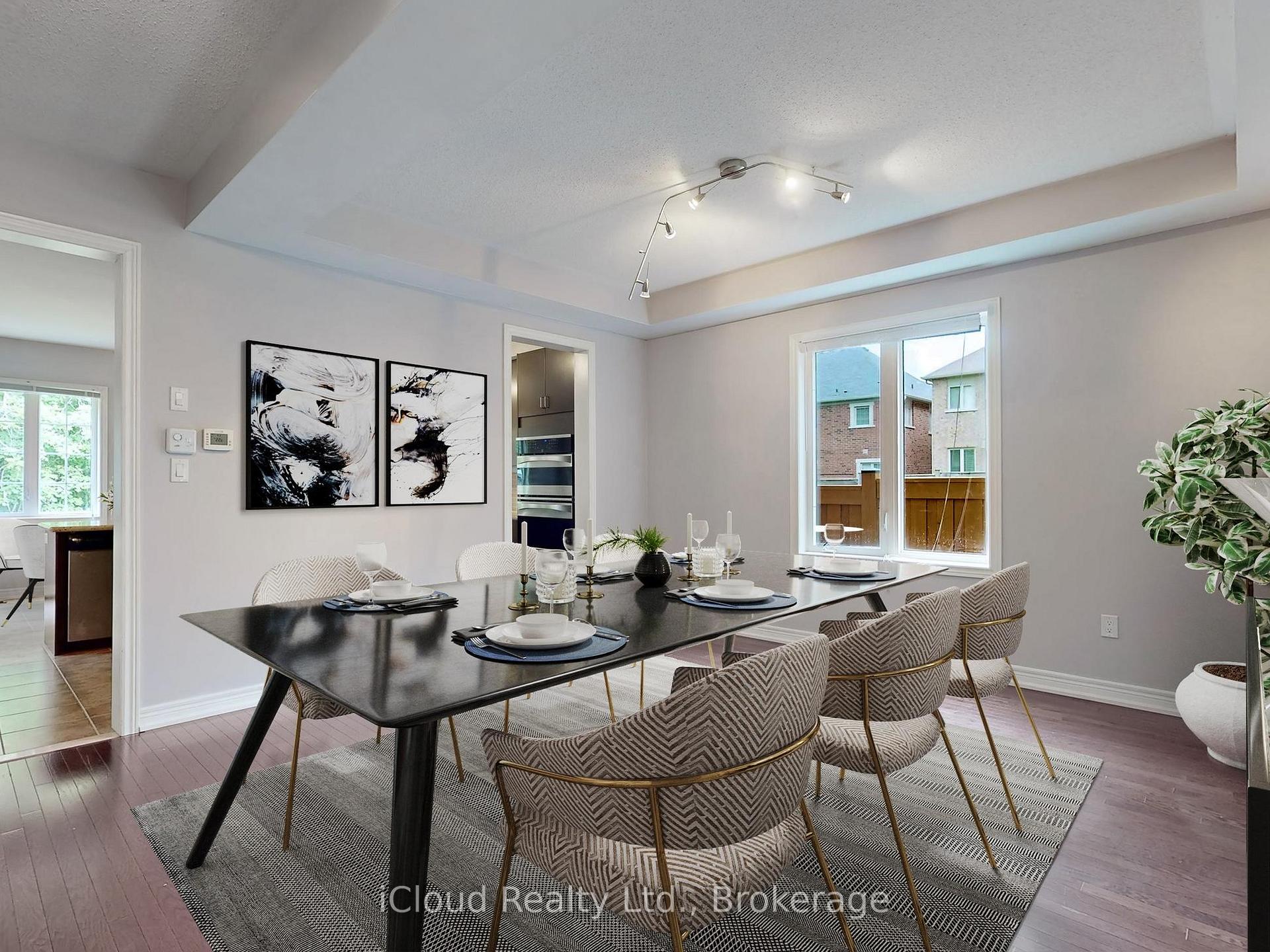 Photo 10 of 1292 Mccron Crescent E, Newmarket, Stonehaven-Wyndham — HOMEH