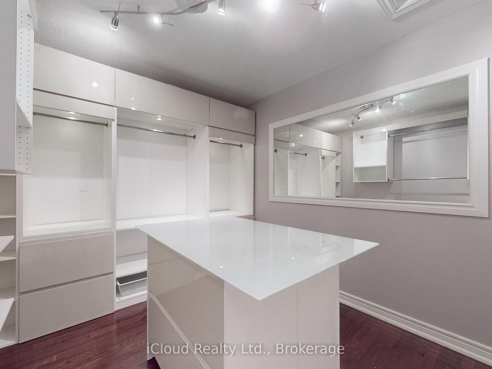 Photo 25 of 1292 Mccron Crescent E, Newmarket, Stonehaven-Wyndham — HOMEH