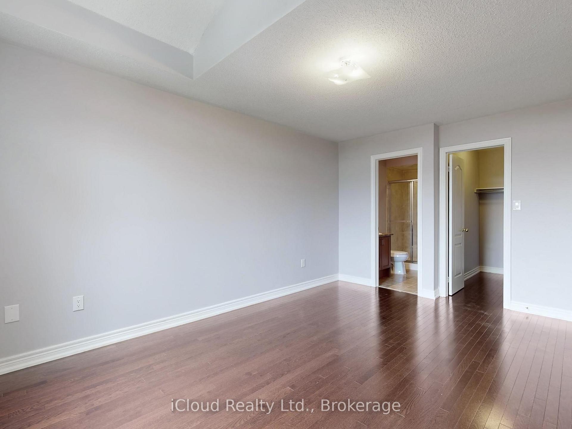 Photo 27 of 1292 Mccron Crescent E, Newmarket, Stonehaven-Wyndham — HOMEH