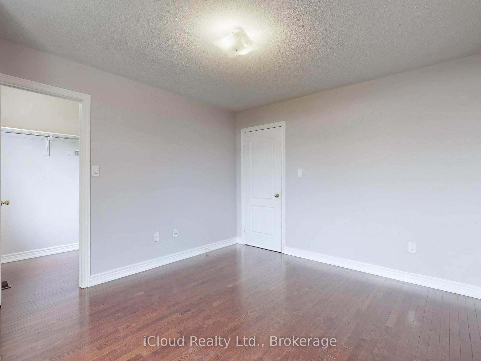 Photo 30 of 1292 Mccron Crescent E, Newmarket, Stonehaven-Wyndham — HOMEH