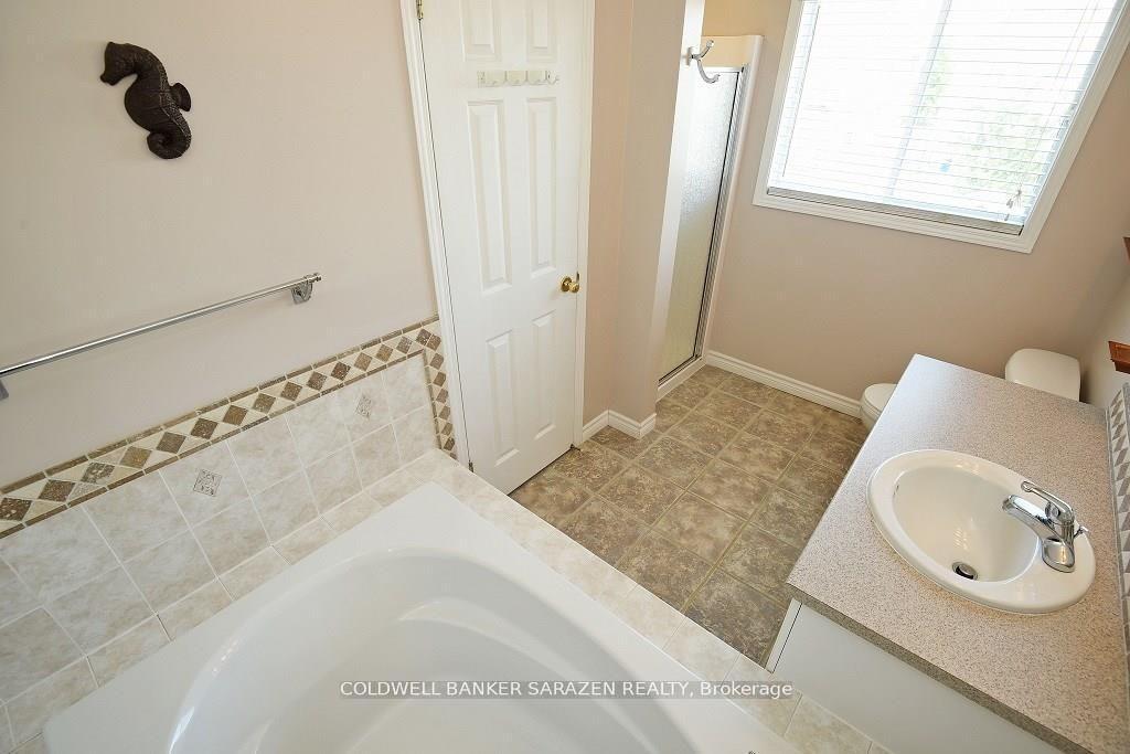 Photo 7 of 2270 Brockstone Crescent, Ottawa, Avalon East — HOMEH