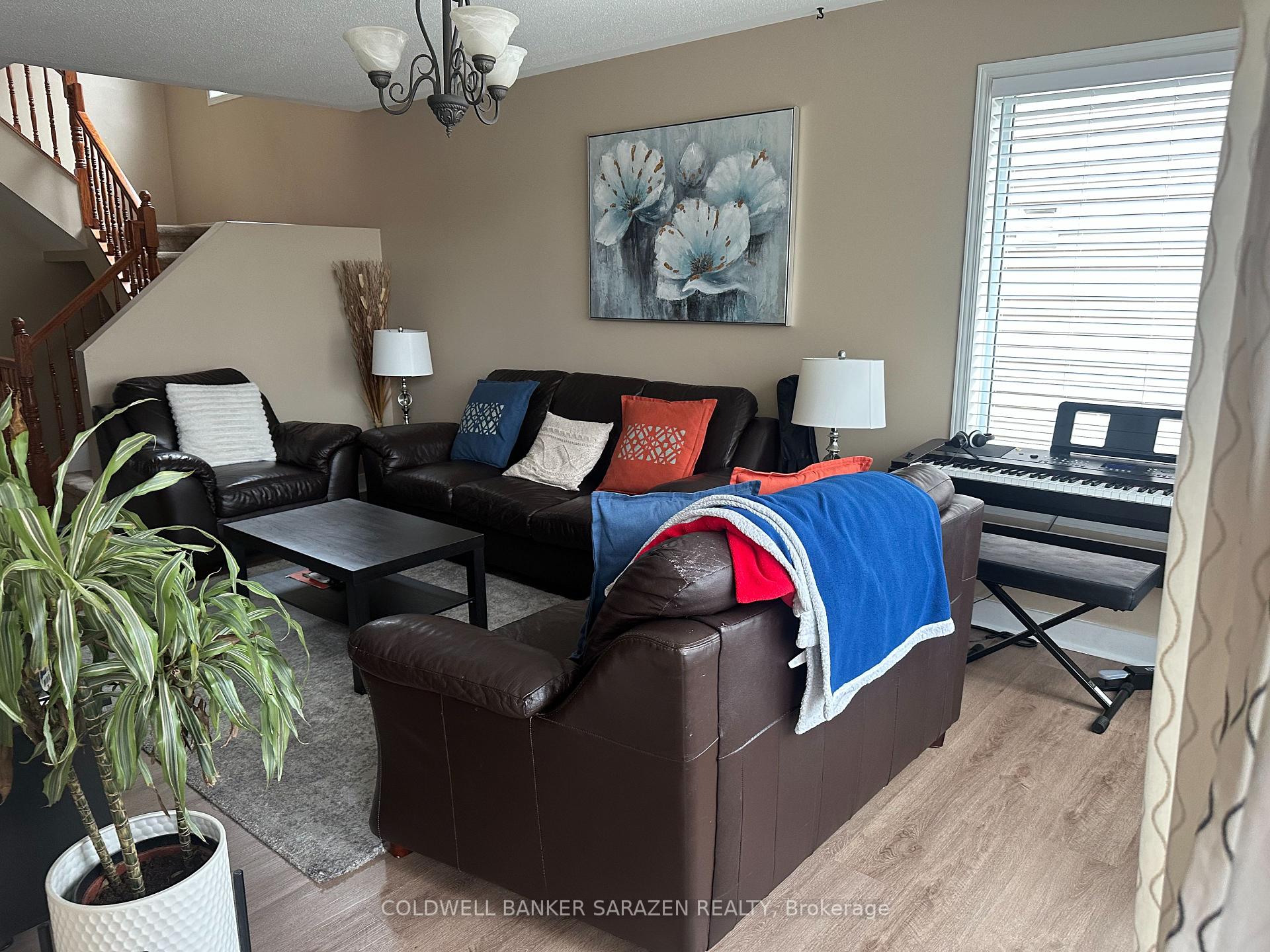 Photo 9 of 2270 Brockstone Crescent, Ottawa, Avalon East — HOMEH