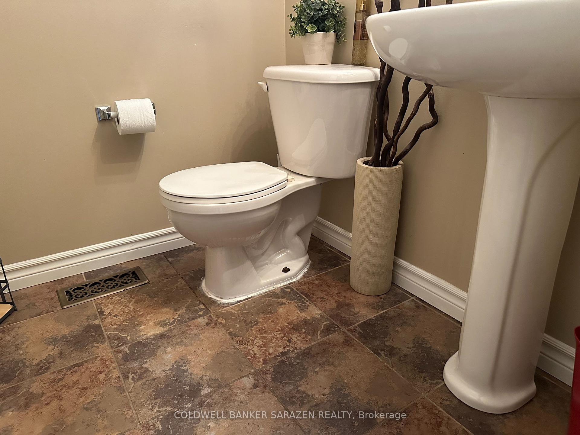 Photo 21 of 2270 Brockstone Crescent, Ottawa, Avalon East — HOMEH