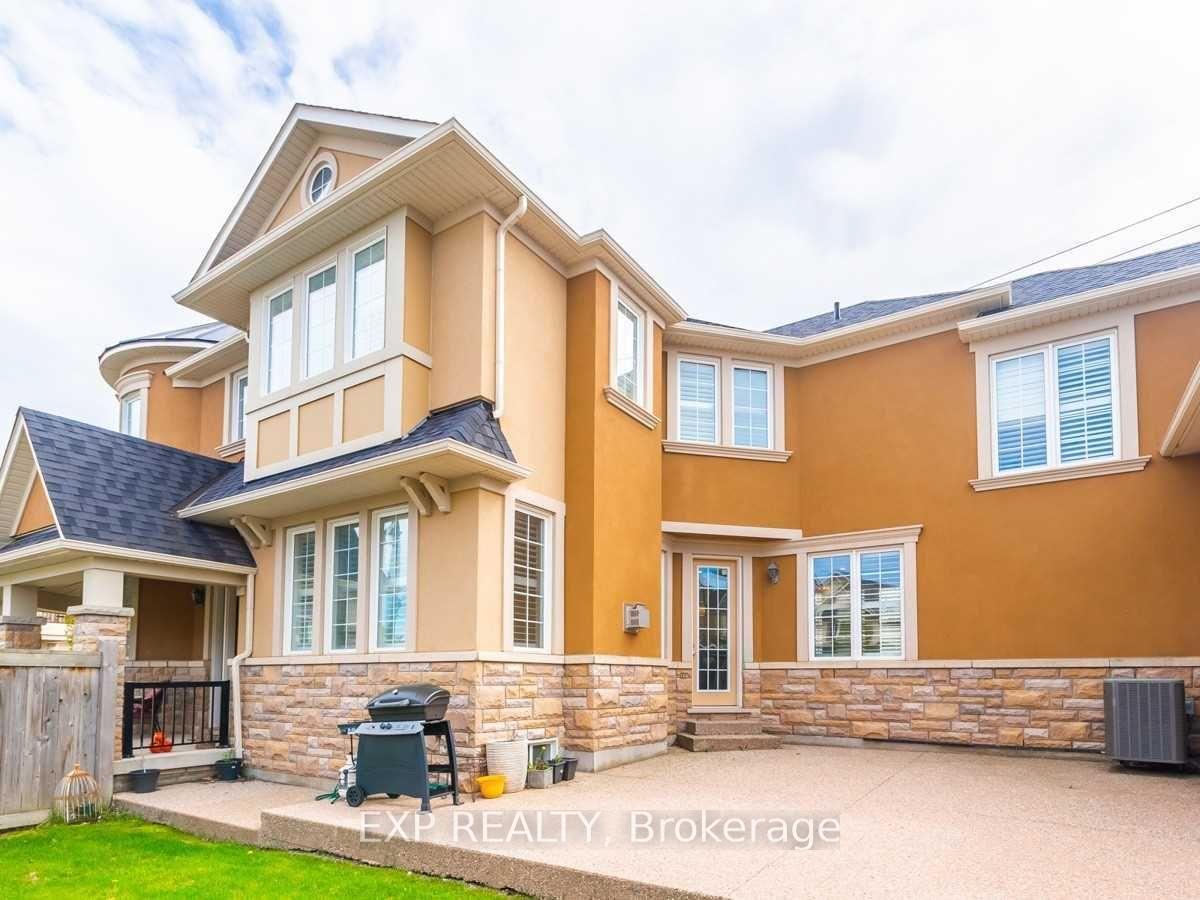 Photo 14 of Unit 18, 485 Pringle Avenue, Milton, Scott — HOMEH