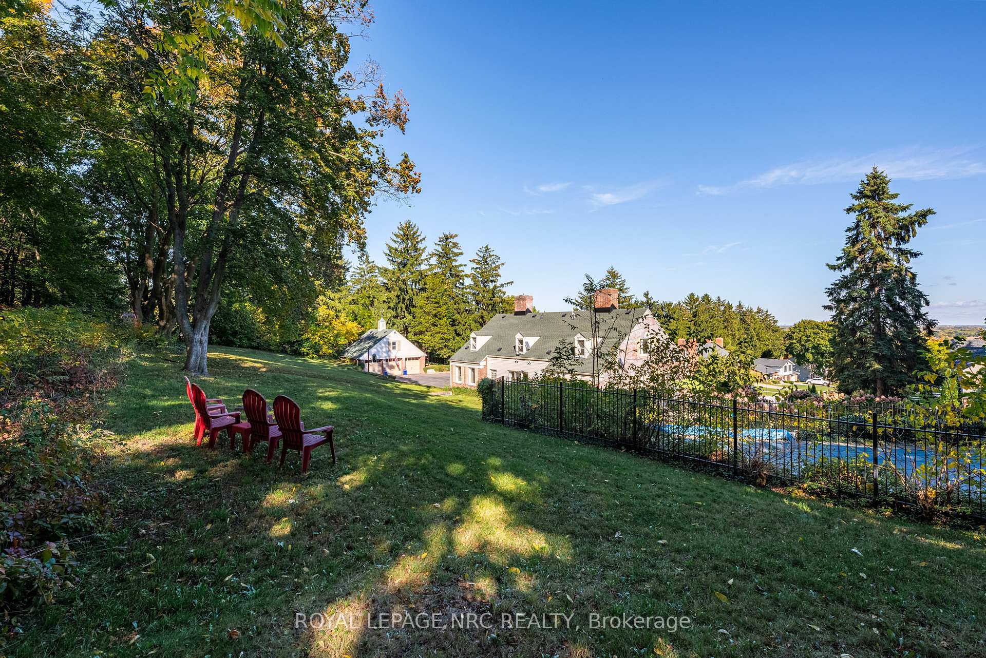 Photo 5 of 9 Shaldan Lane, Pelham, Fonthill — HOMEH
