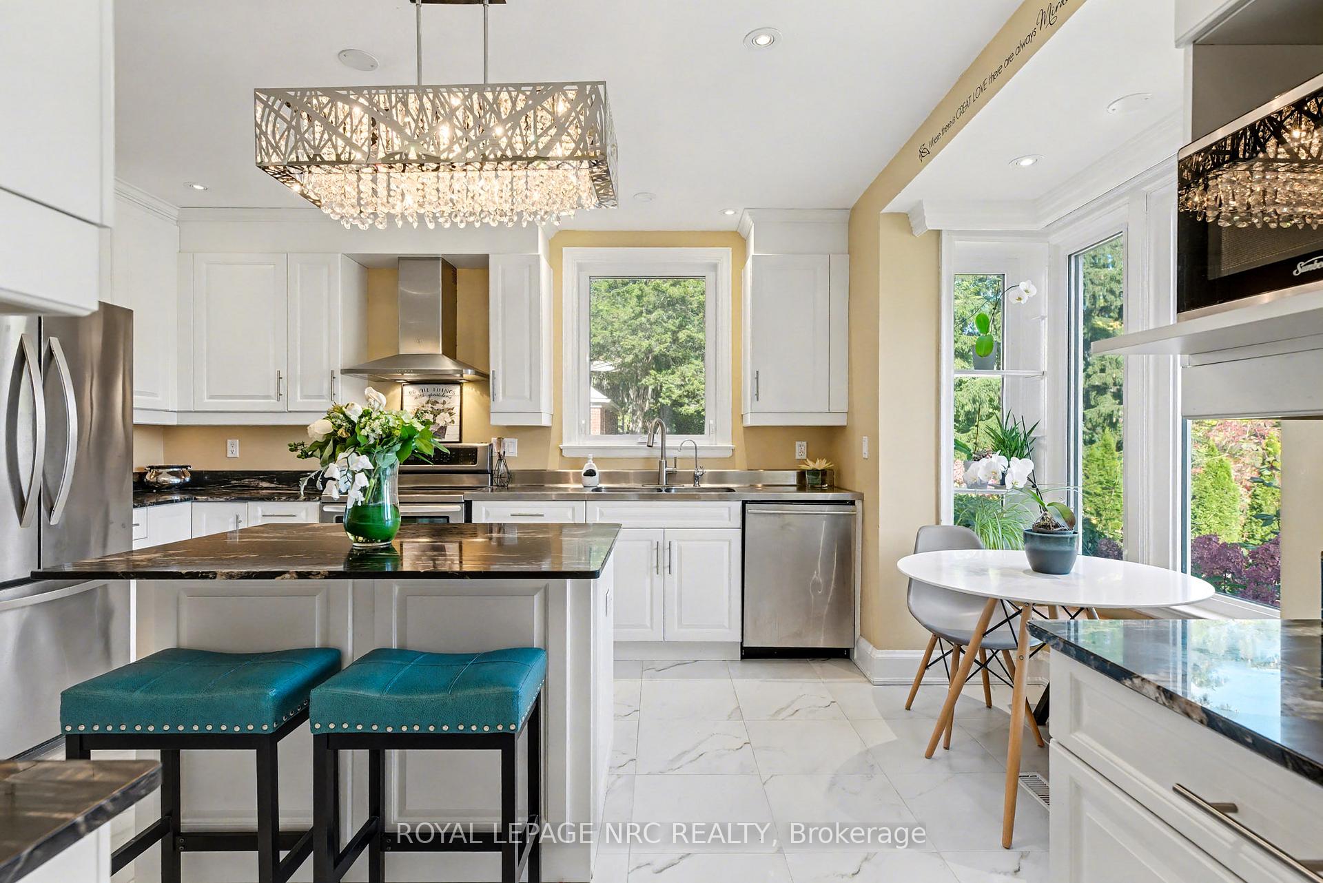 Photo 20 of 9 Shaldan Lane, Pelham, Fonthill — HOMEH