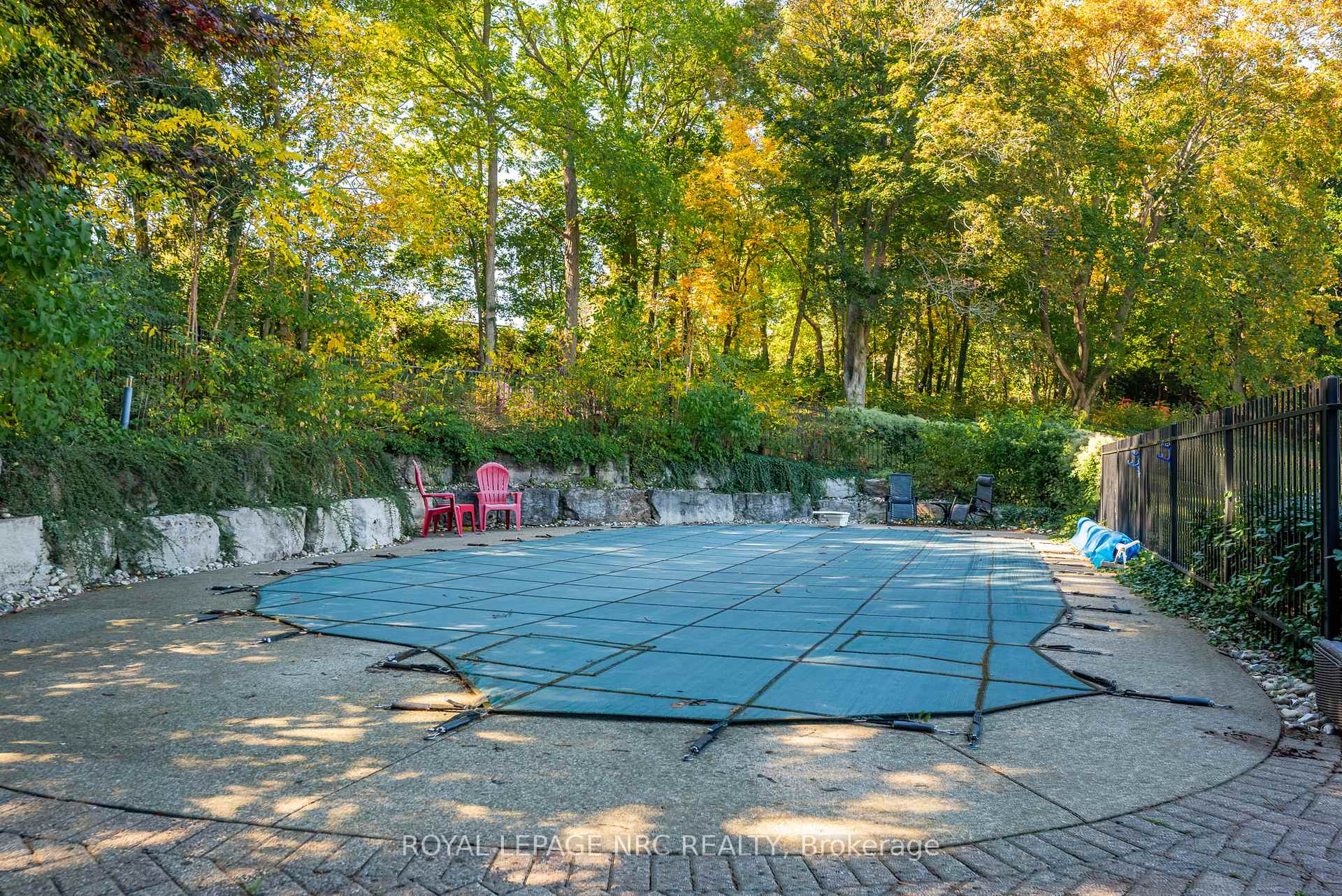 Photo 39 of 9 Shaldan Lane, Pelham, Fonthill — HOMEH