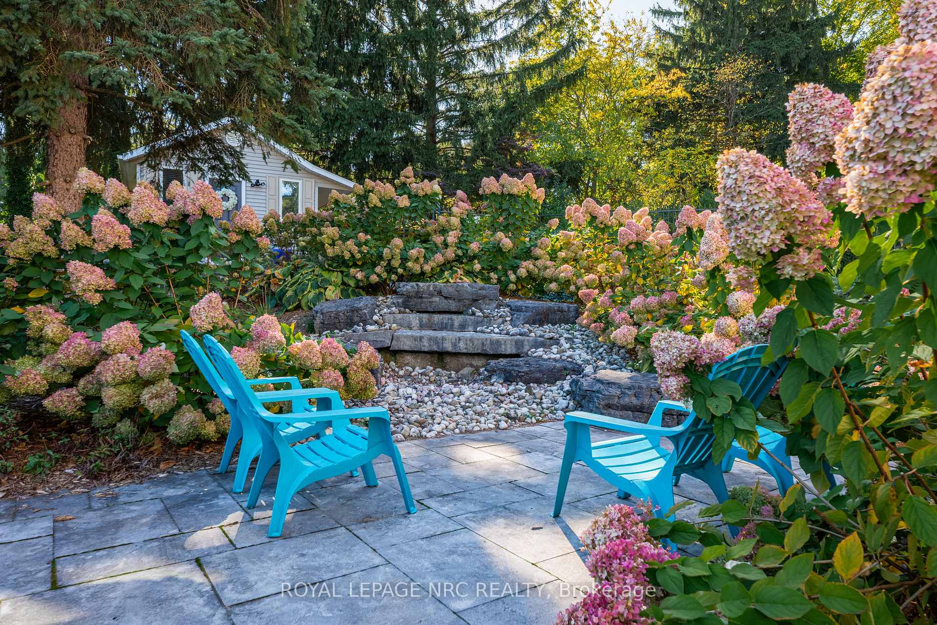 Photo 40 of 9 Shaldan Lane, Pelham, Fonthill — HOMEH