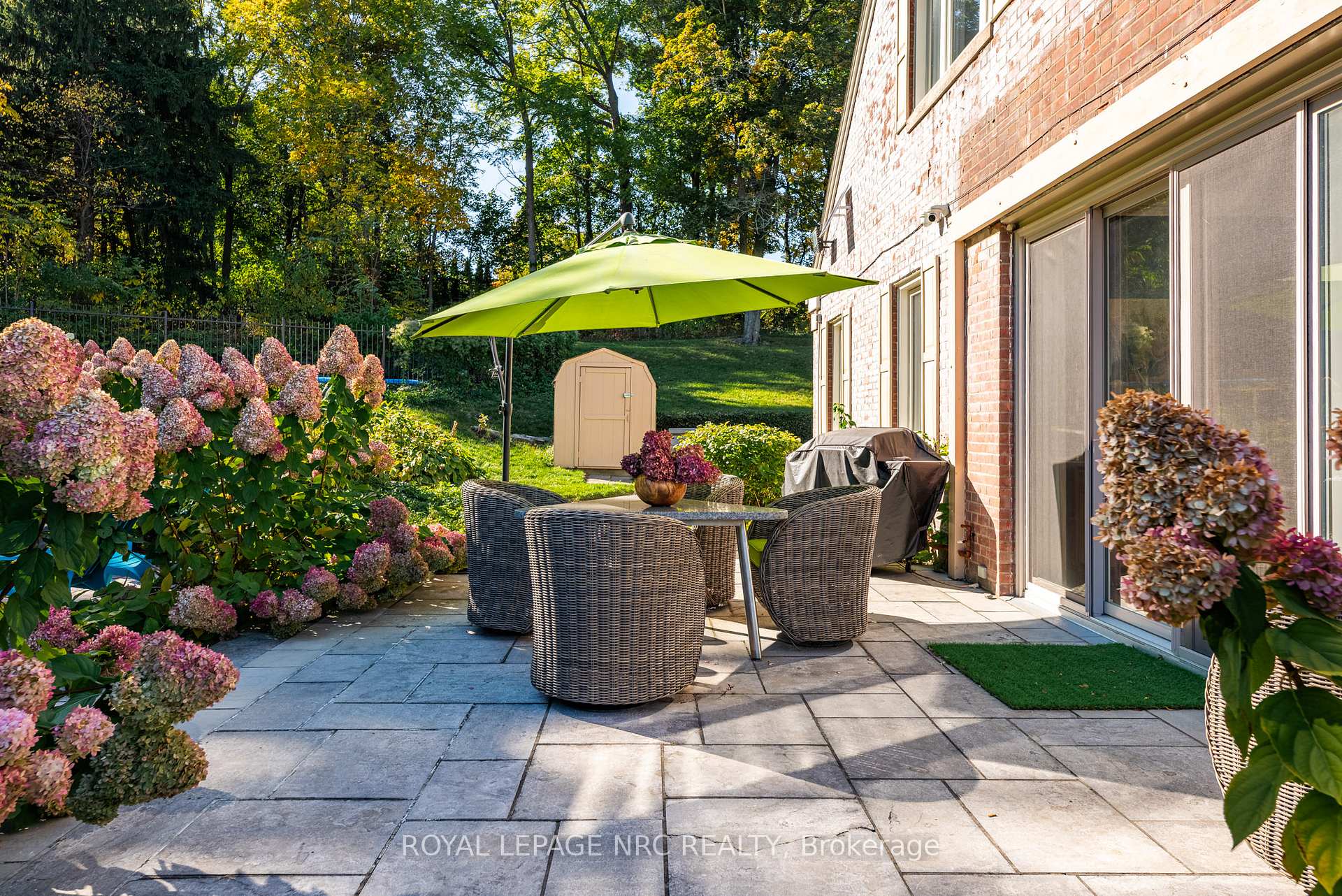 Photo 42 of 9 Shaldan Lane, Pelham, Fonthill — HOMEH