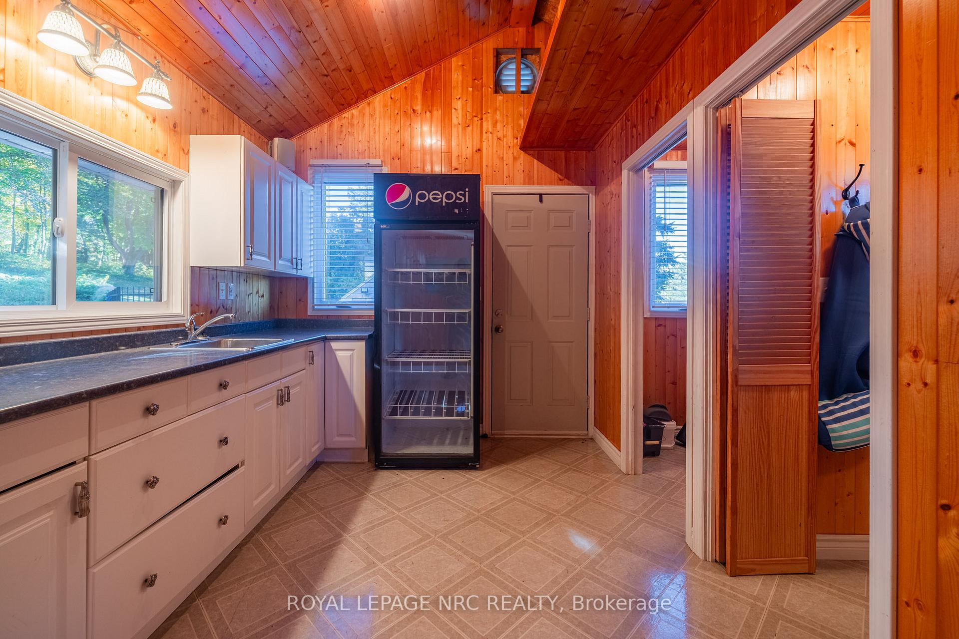 Photo 43 of 9 Shaldan Lane, Pelham, Fonthill — HOMEH