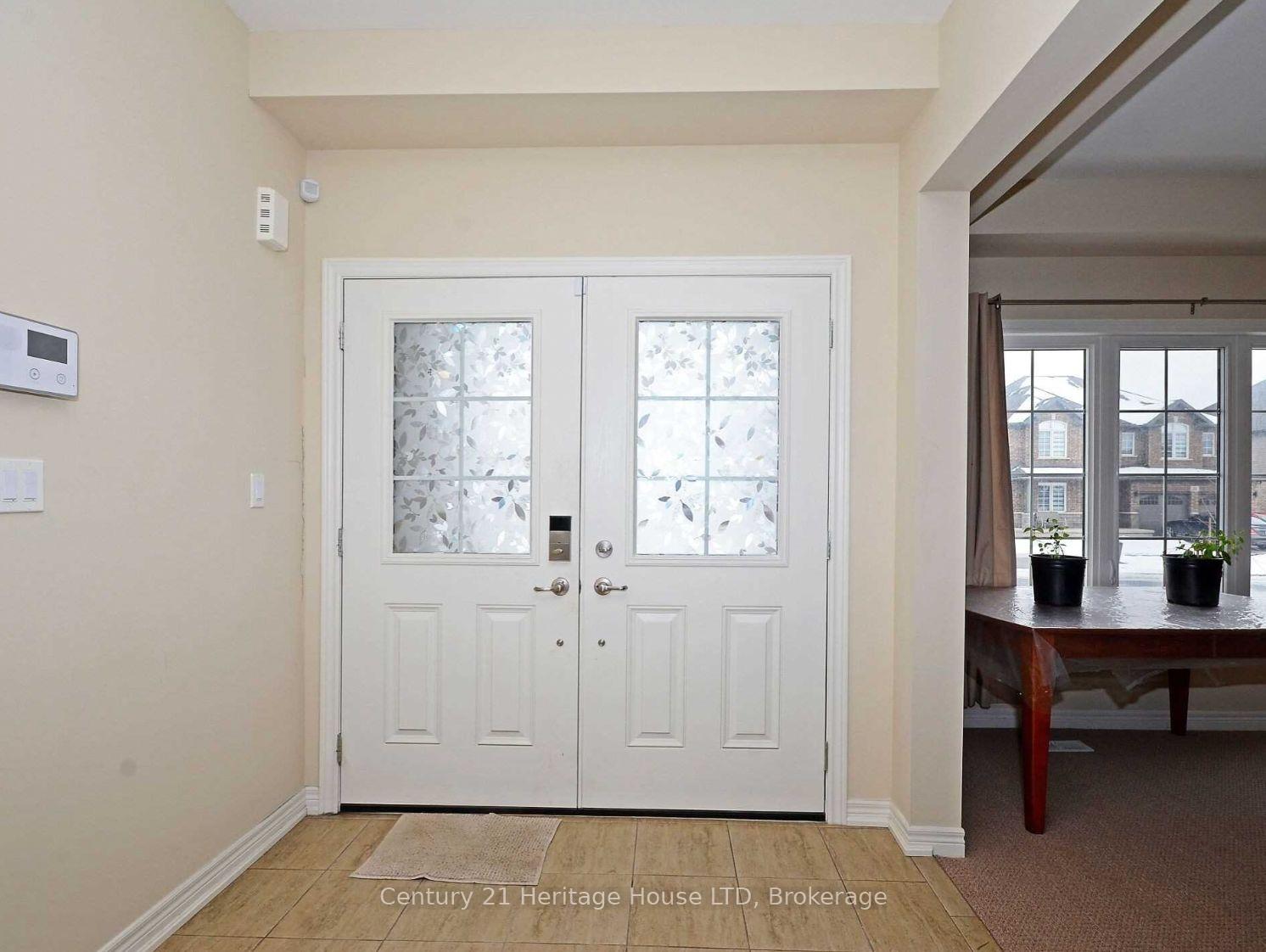 Photo 5 of 55 Bergenstein Crescent, Pelham, Fonthill — HOMEH