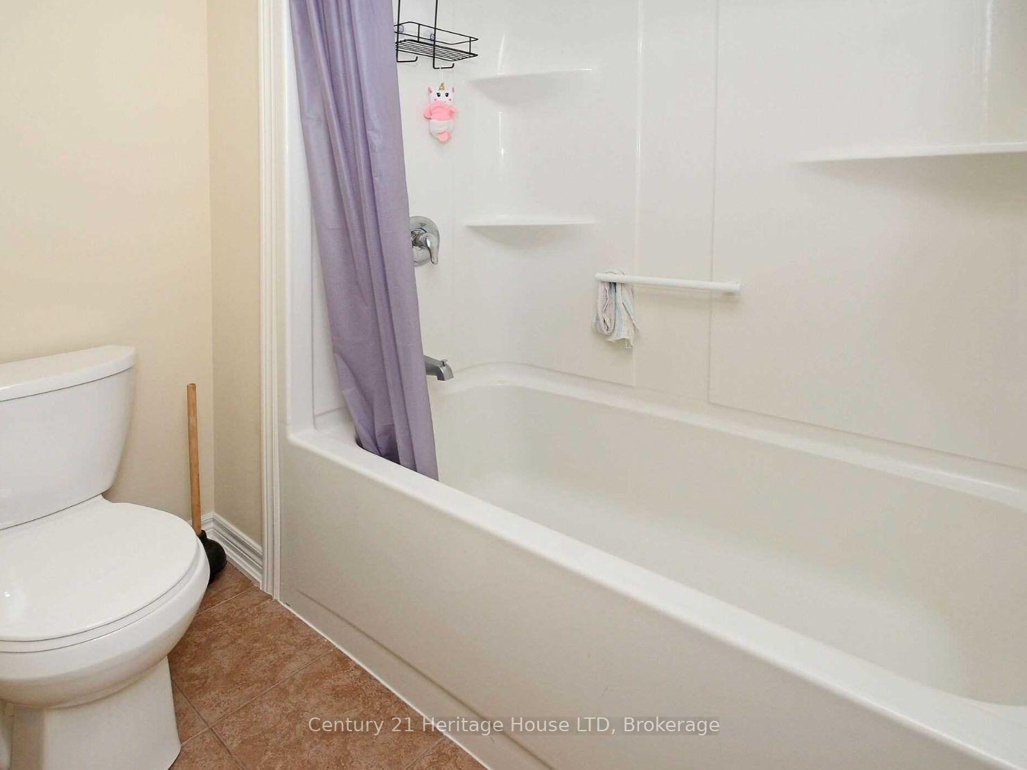 Photo 21 of 55 Bergenstein Crescent, Pelham, Fonthill — HOMEH