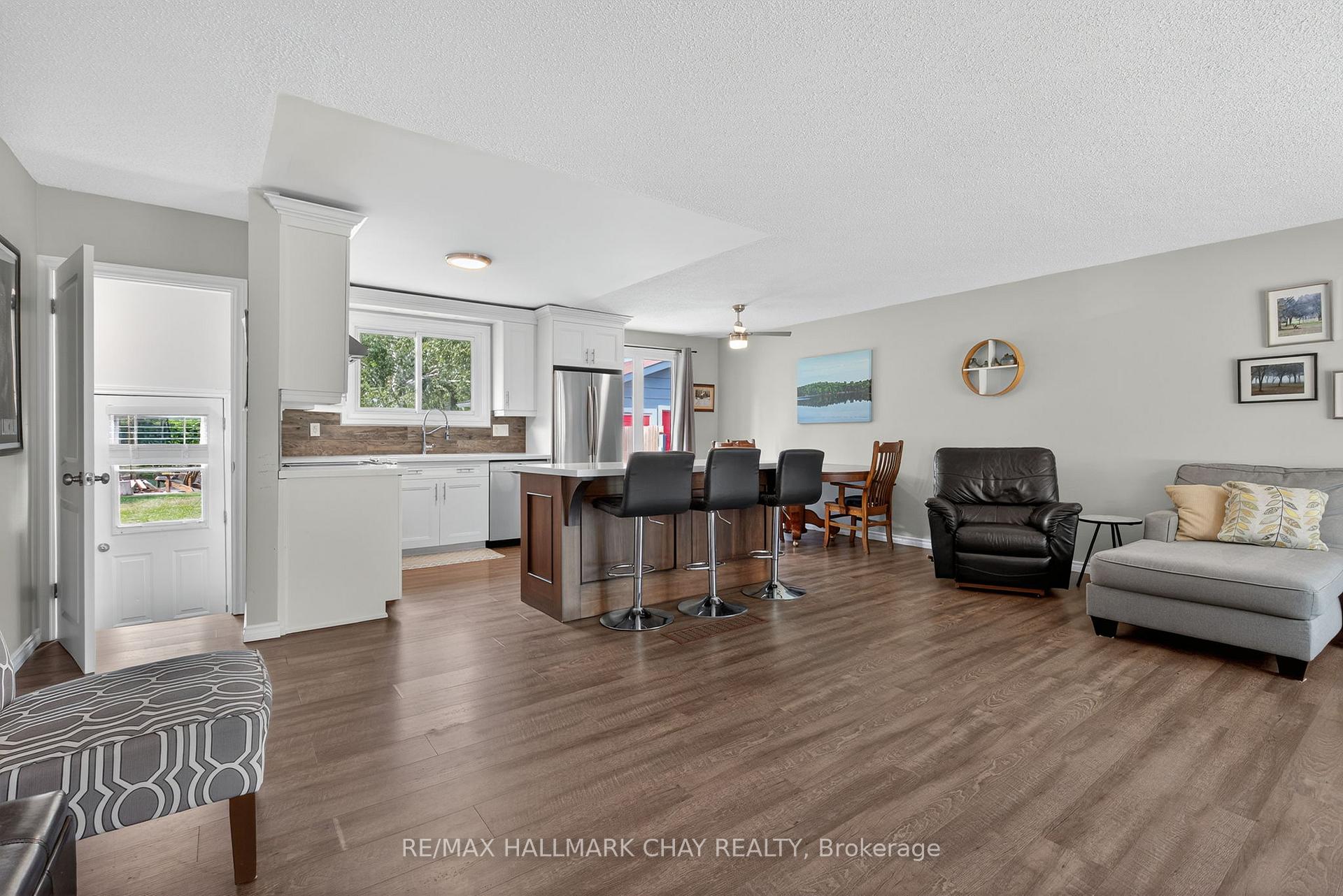 Photo 11 of 410 Arthur Street, Orillia — HOMEH