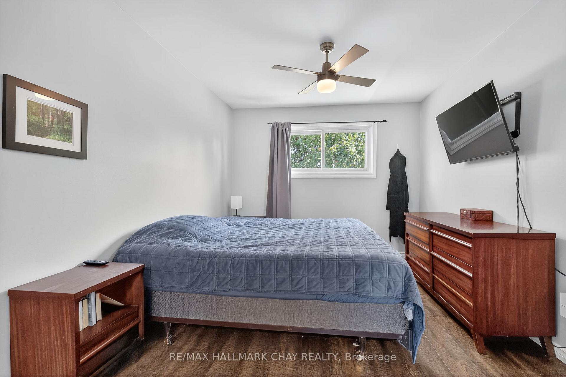 Photo 16 of 410 Arthur Street, Orillia — HOMEH