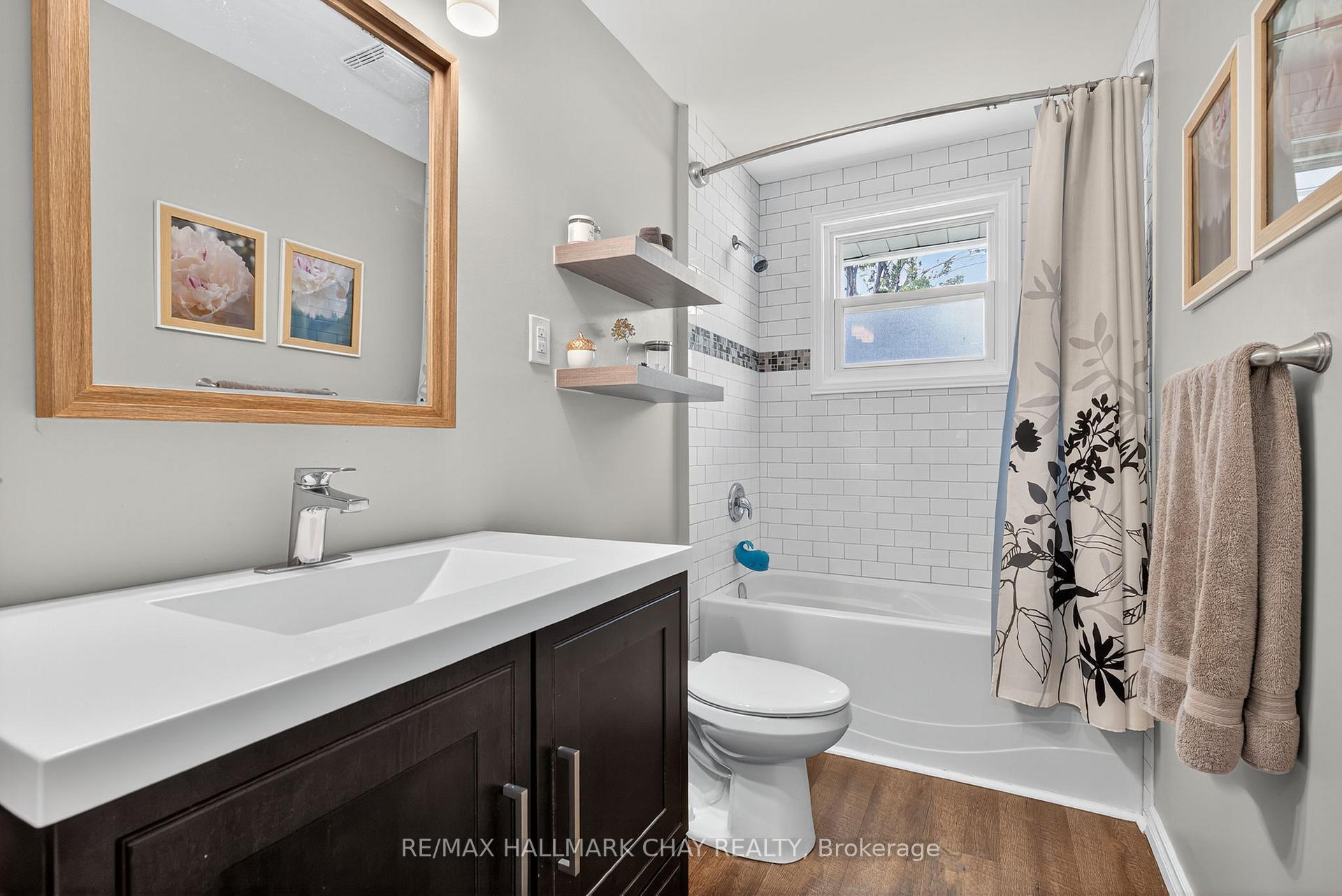 Photo 18 of 410 Arthur Street, Orillia — HOMEH