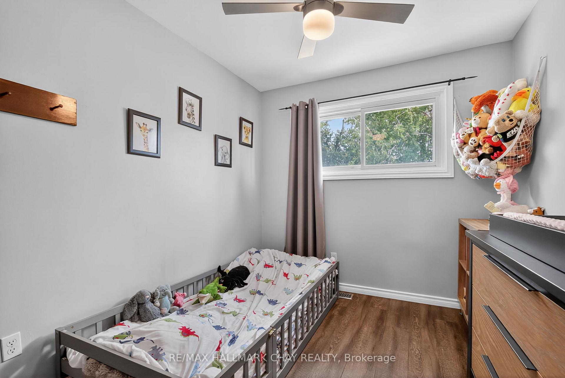 Photo 19 of 410 Arthur Street, Orillia — HOMEH